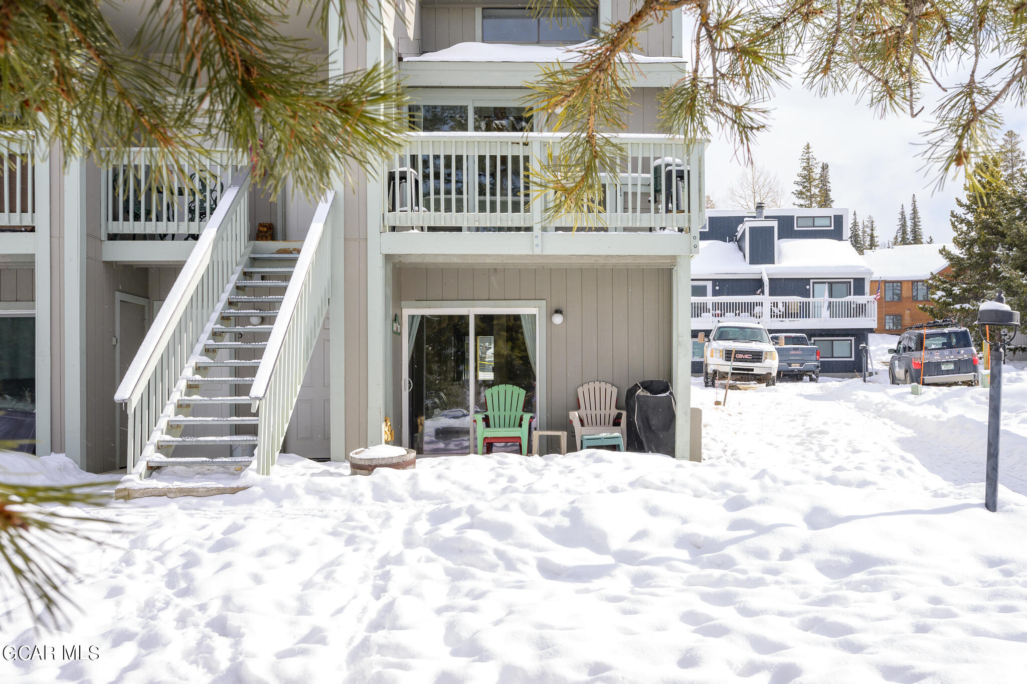 224 GCR 838/ E Meadow Mile 16-4