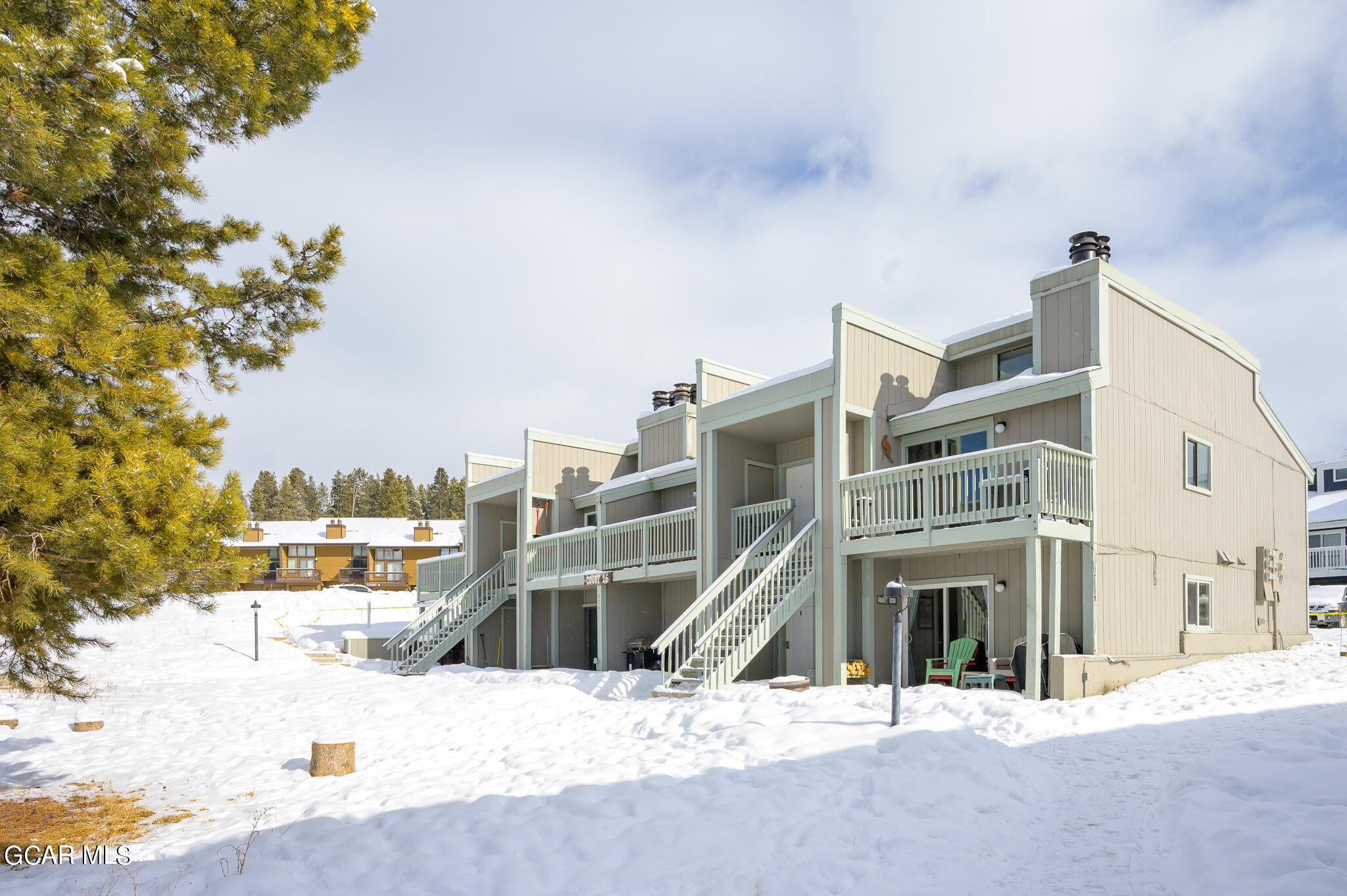 224 GCR 838/ E Meadow Mile 16-4