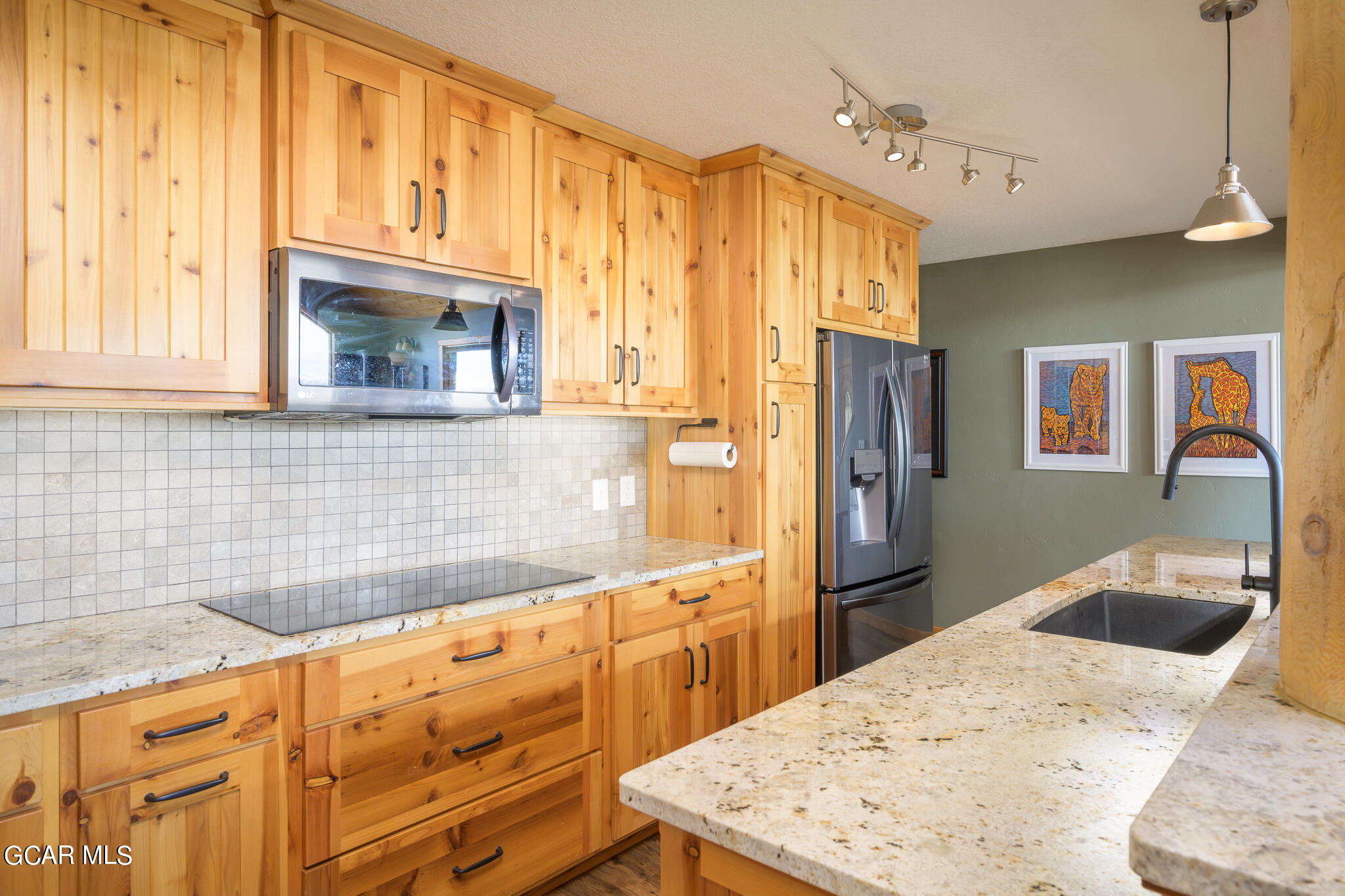 500 South Ridge Road