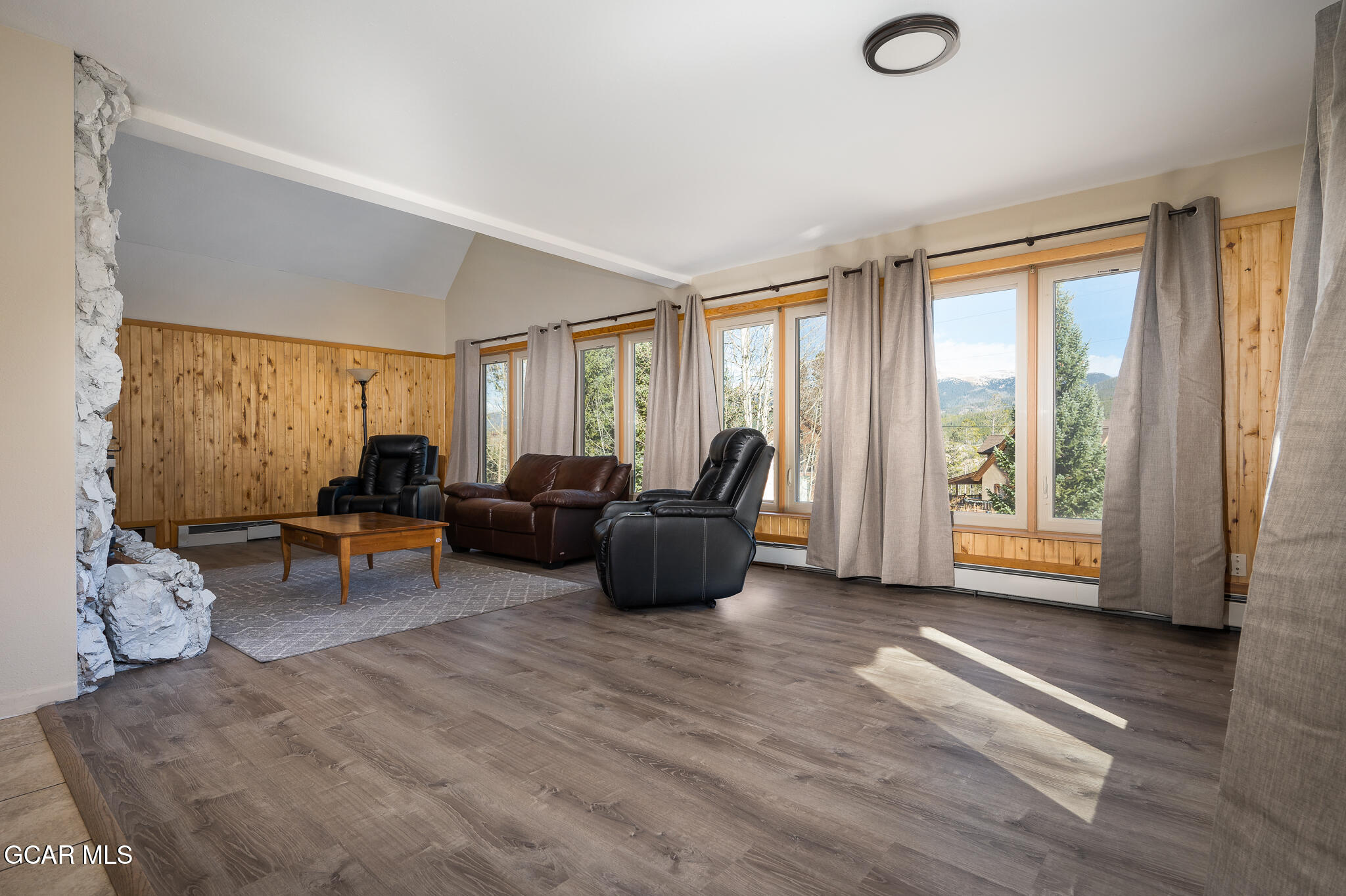 189 PINE CONE Lane