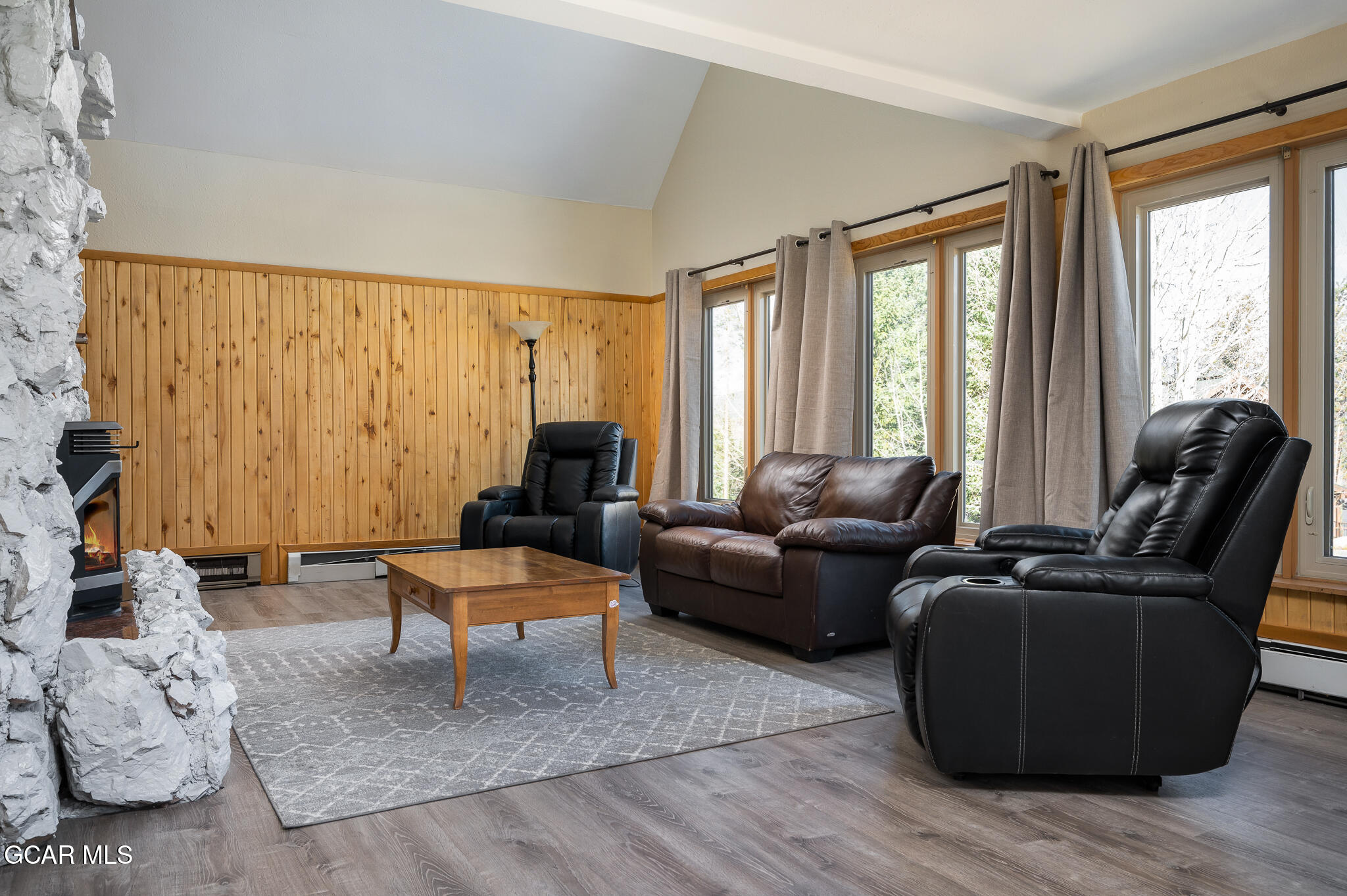 189 PINE CONE Lane