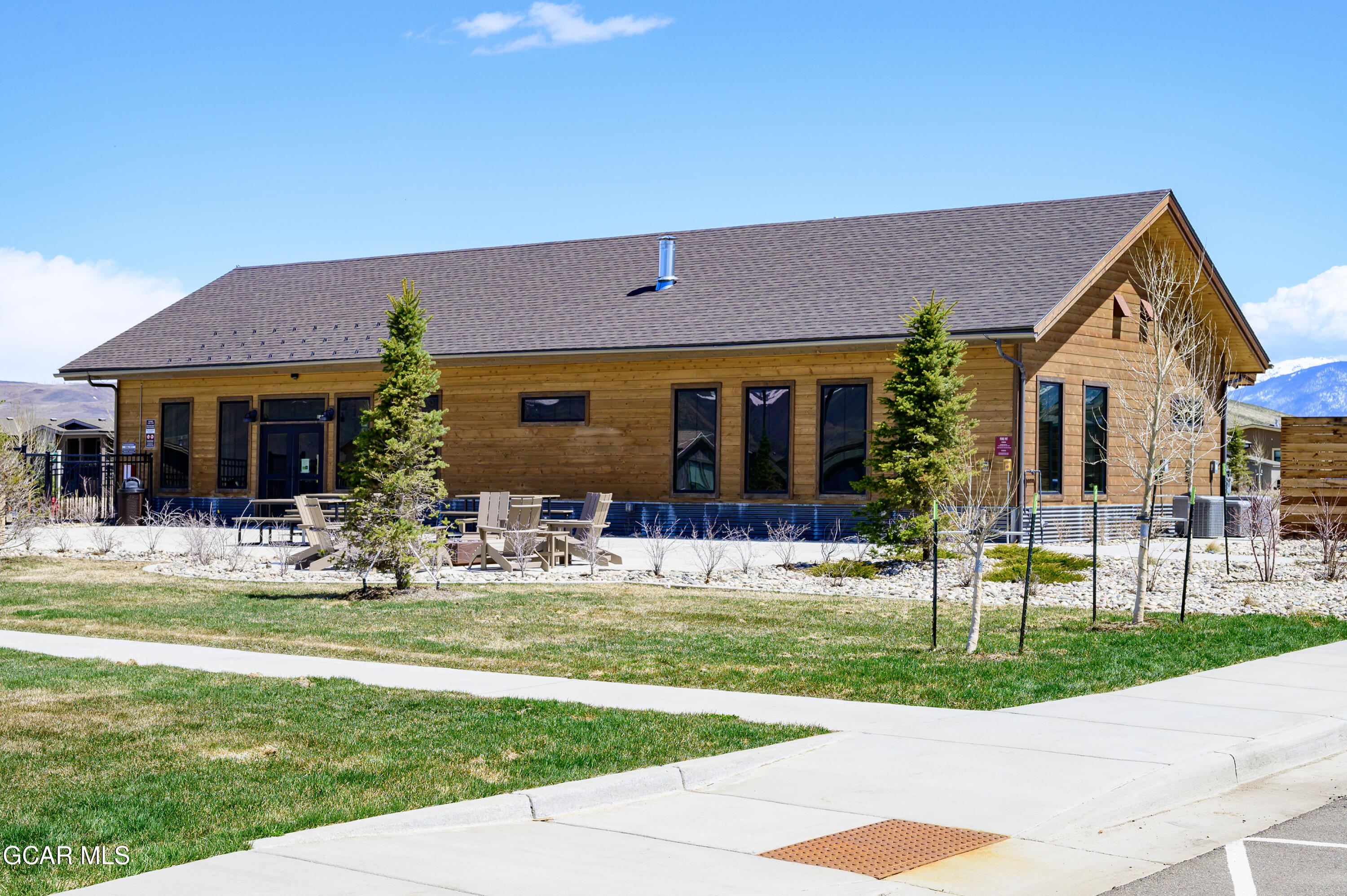 551 Summit Trail 142