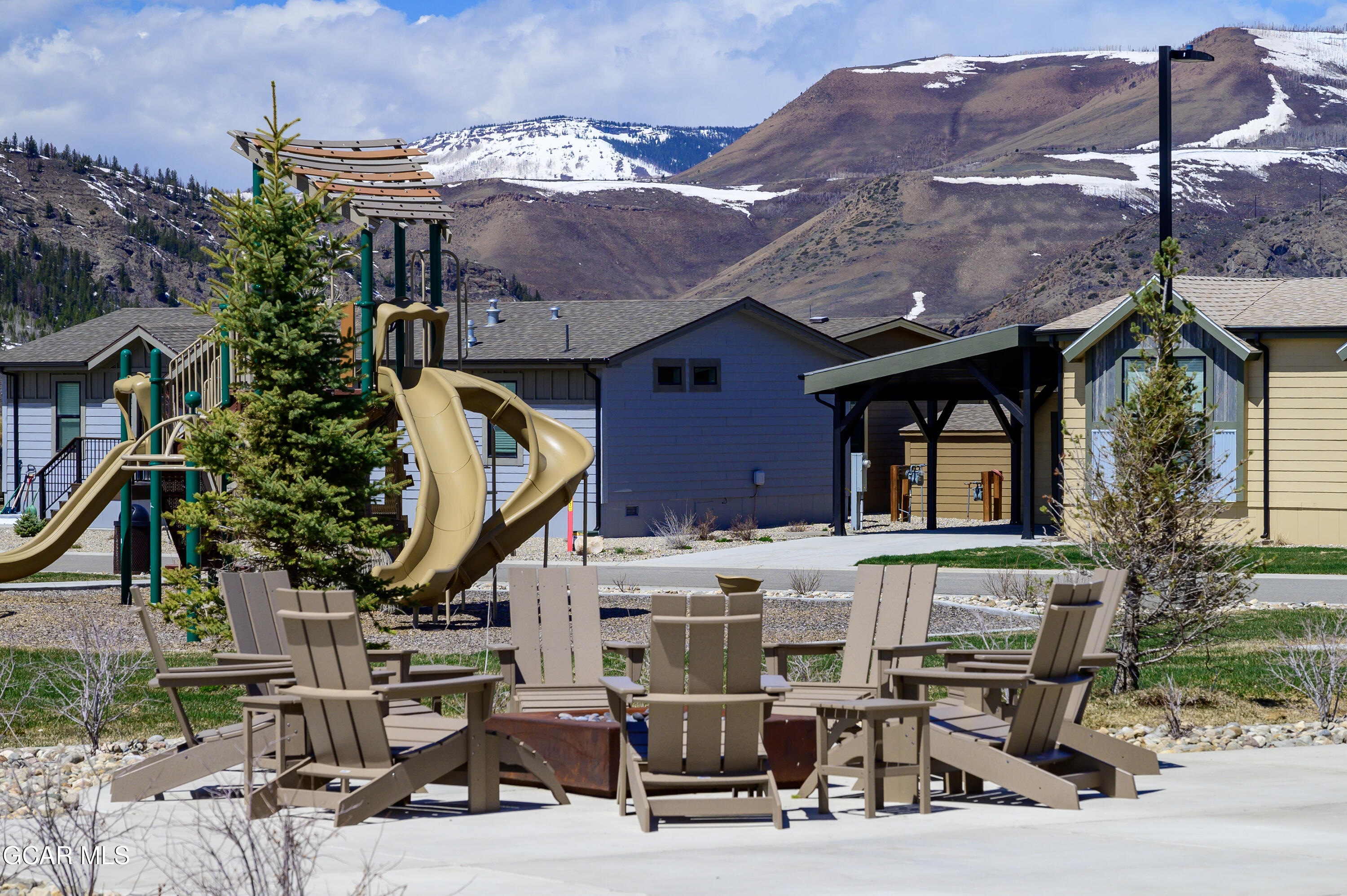 551 Summit Trail 142