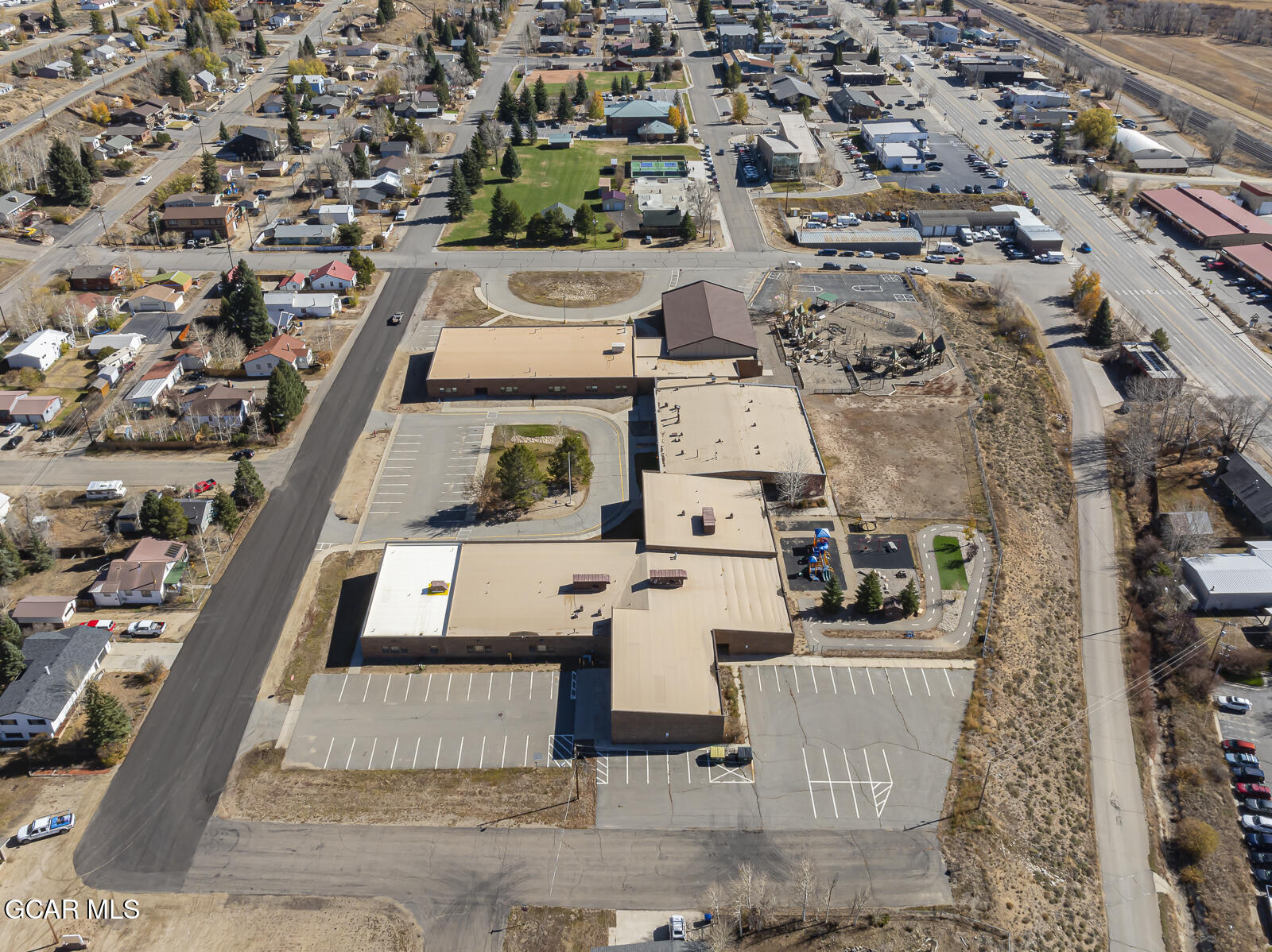 202 East Topaz Avenue