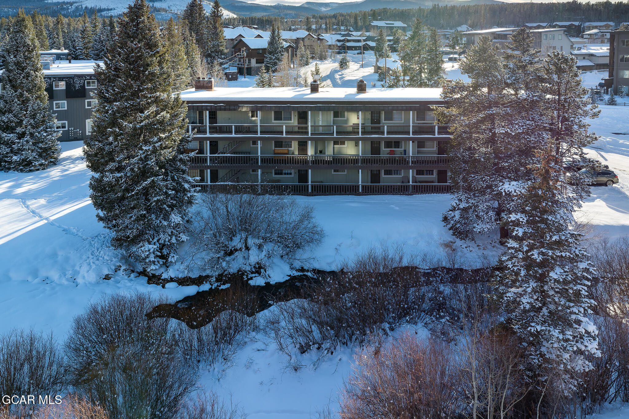 168 Hi Country Drive 8