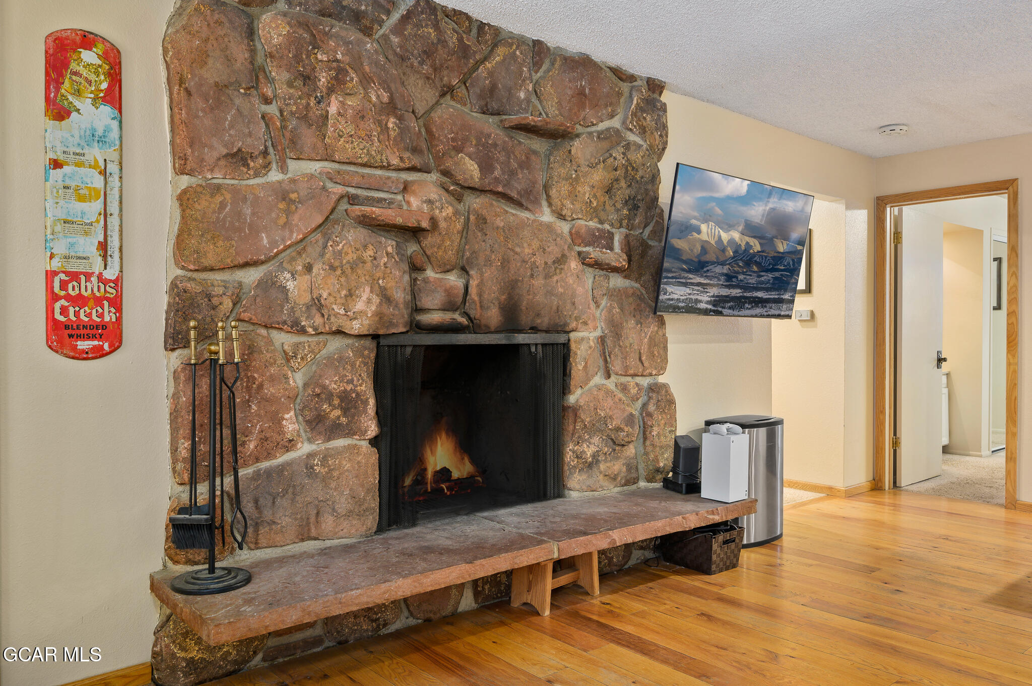 168 Hi Country Drive 8