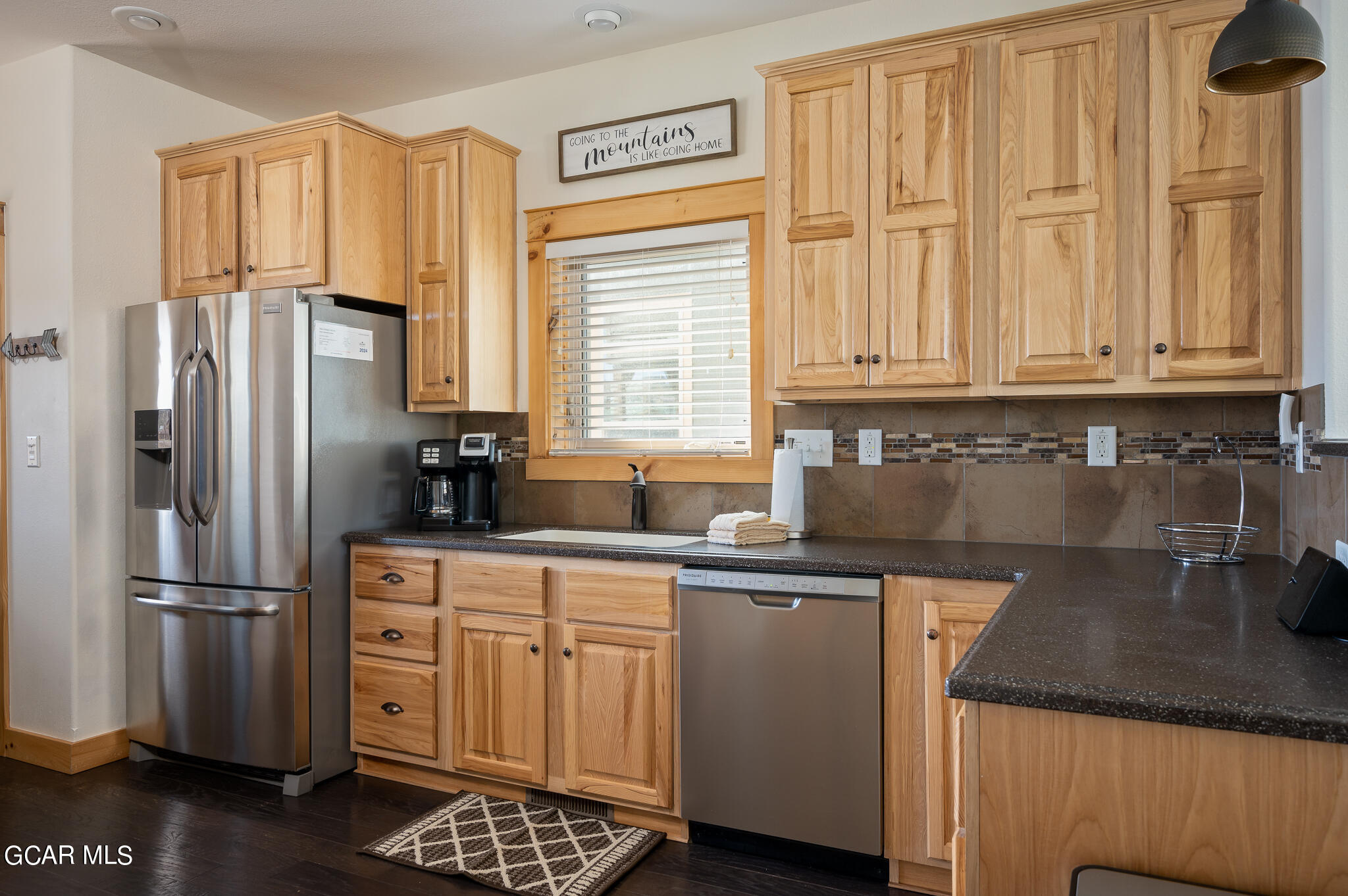 107 EDGEWATER Circle