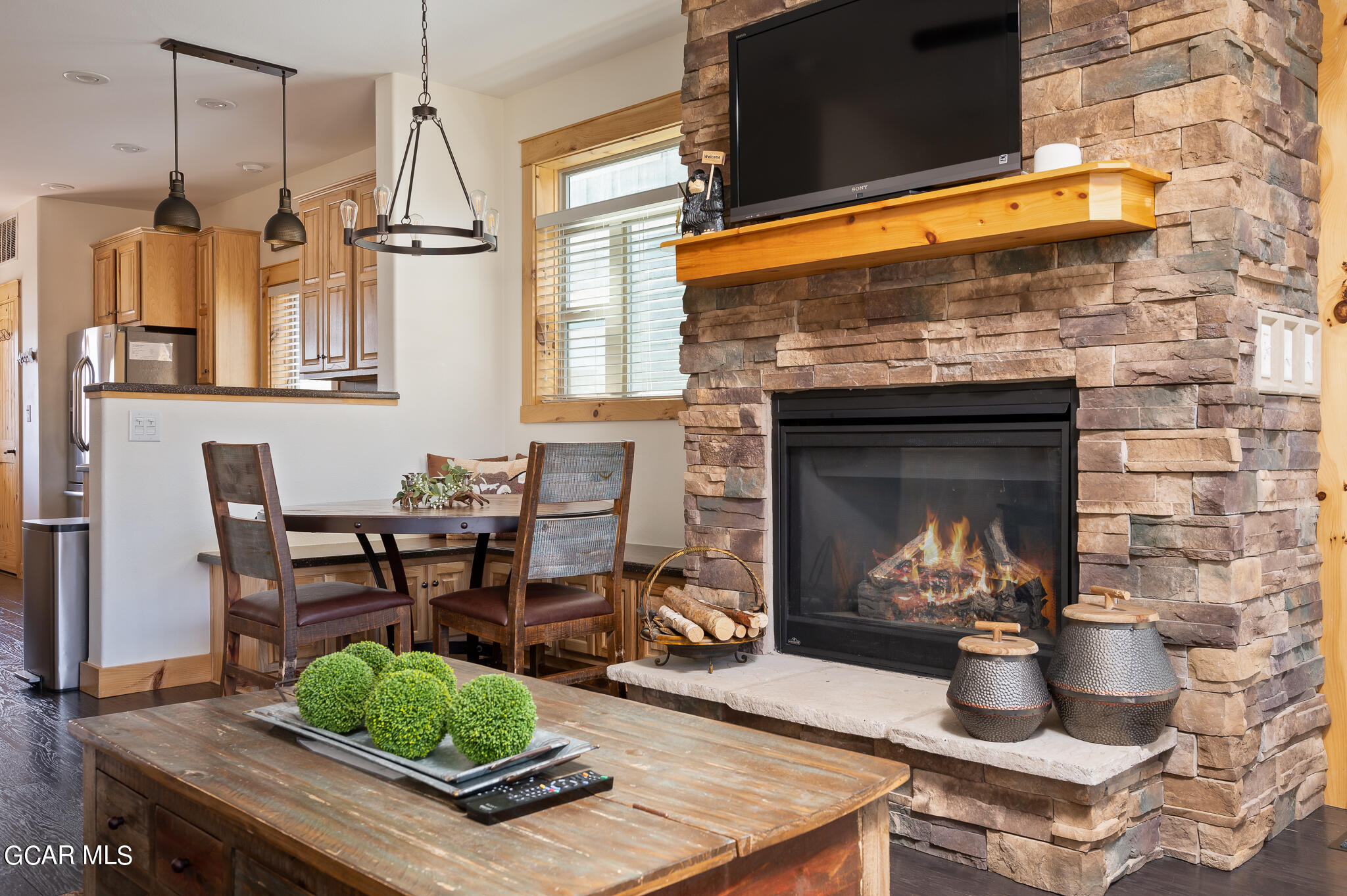 107 EDGEWATER Circle