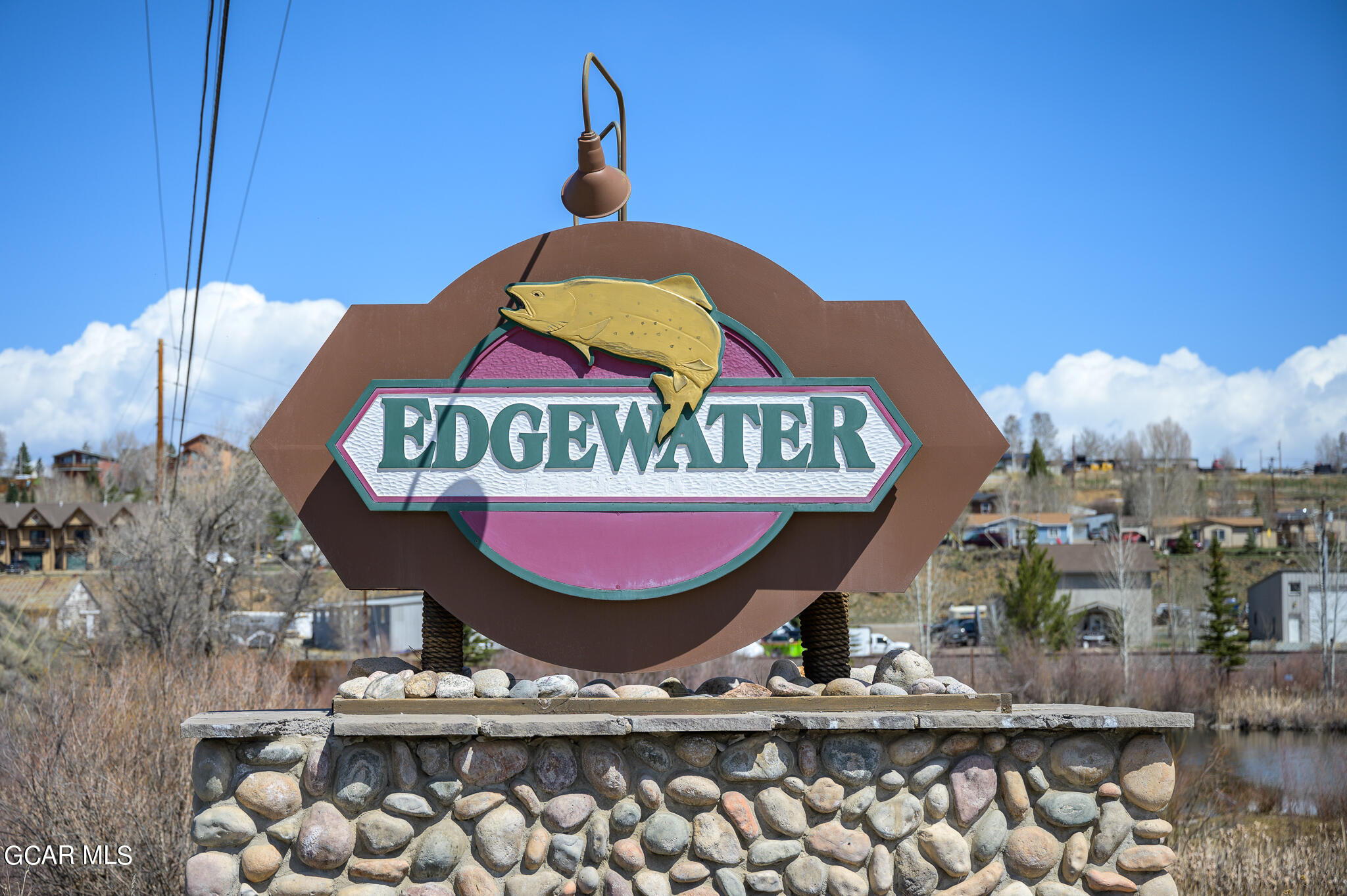 107 EDGEWATER Circle