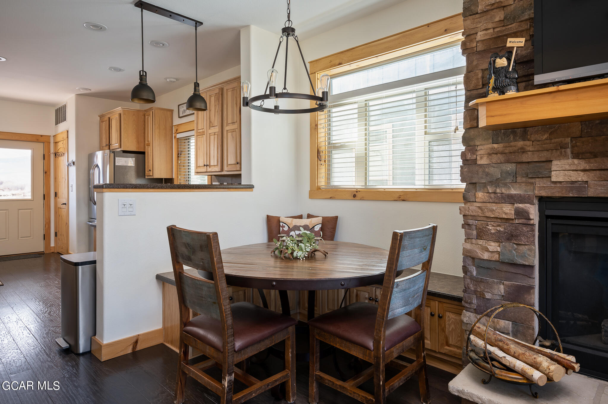 107 EDGEWATER Circle