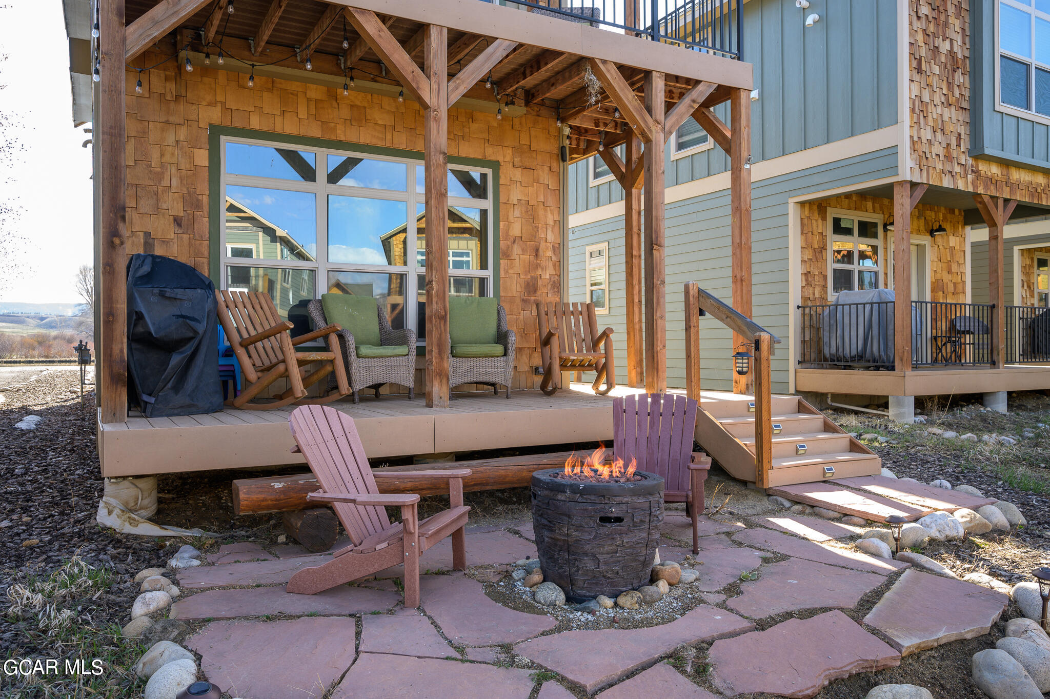 107 EDGEWATER Circle