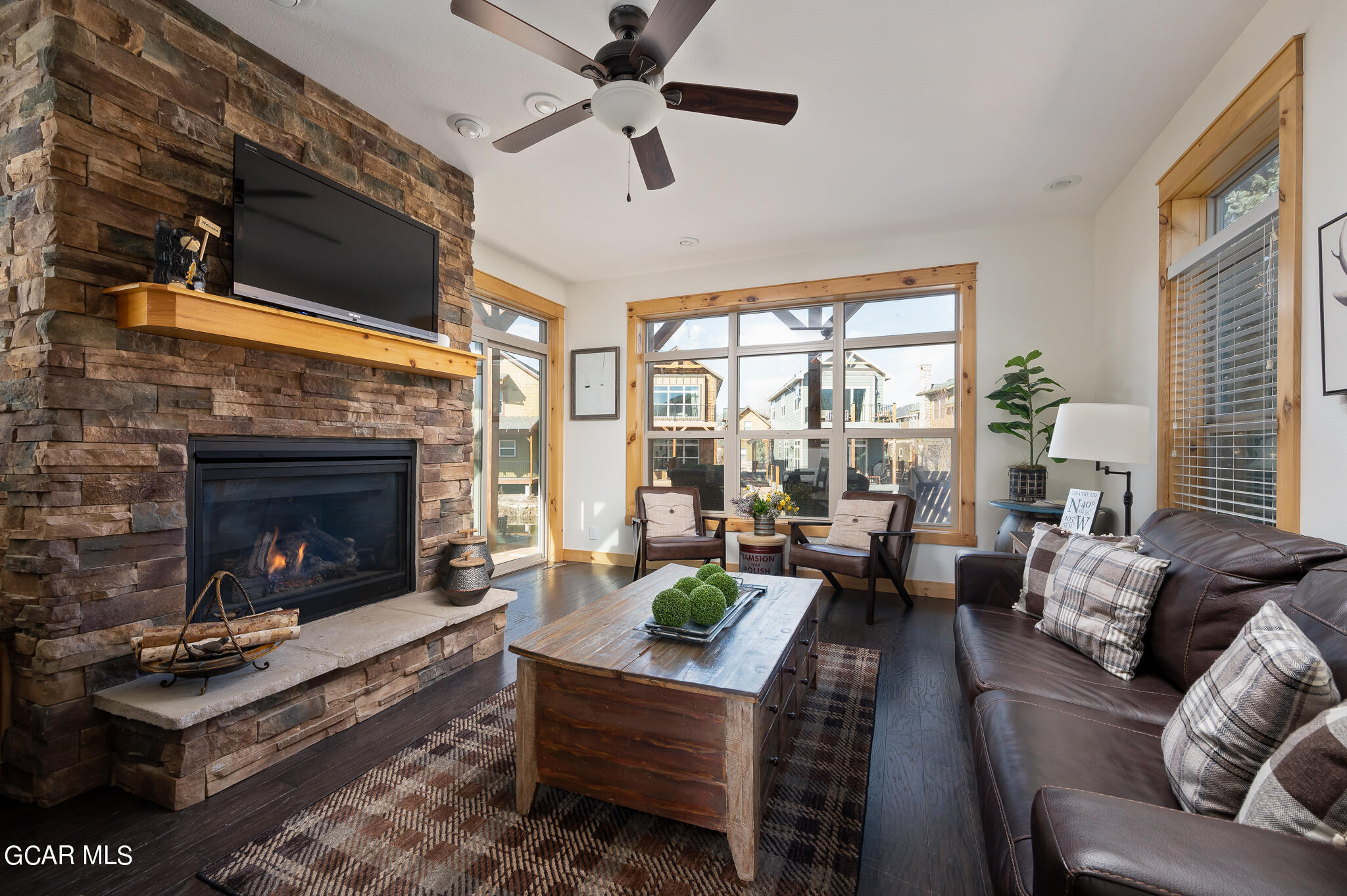 107 EDGEWATER Circle