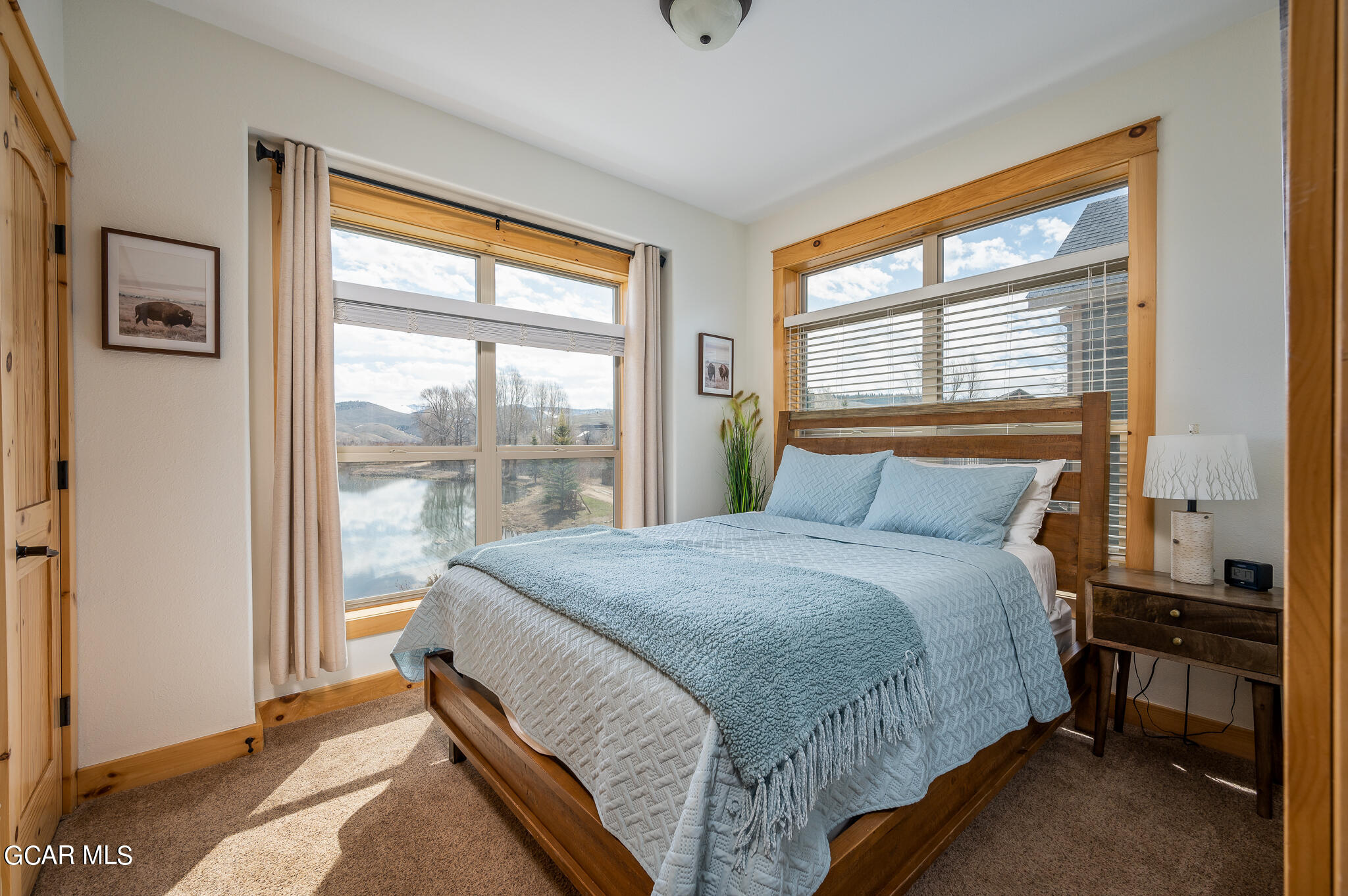 107 EDGEWATER Circle