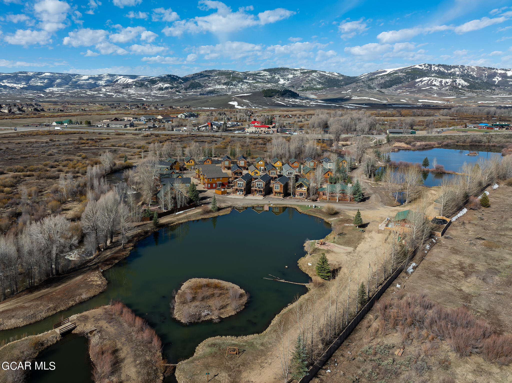 107 EDGEWATER Circle