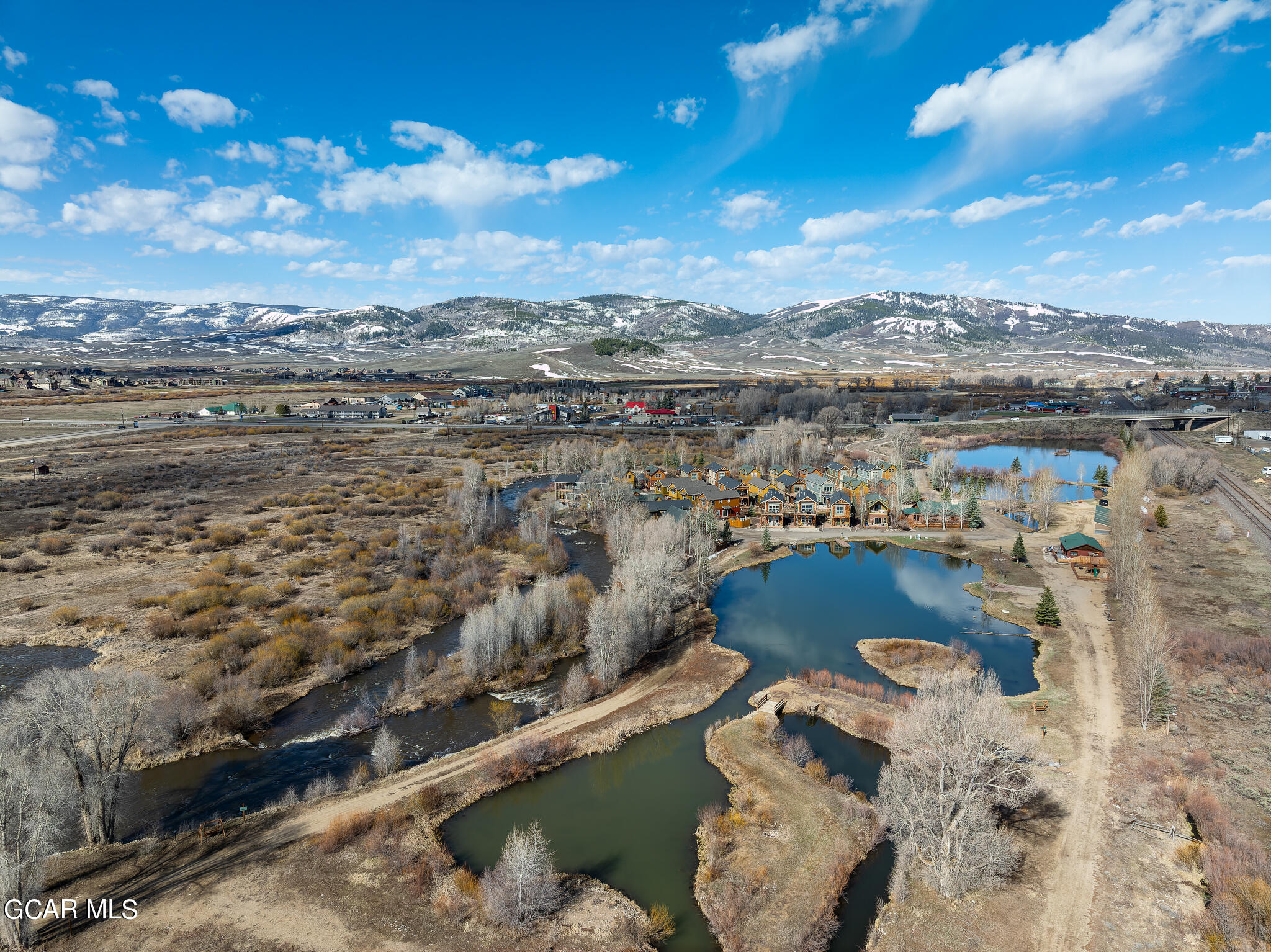 107 EDGEWATER Circle