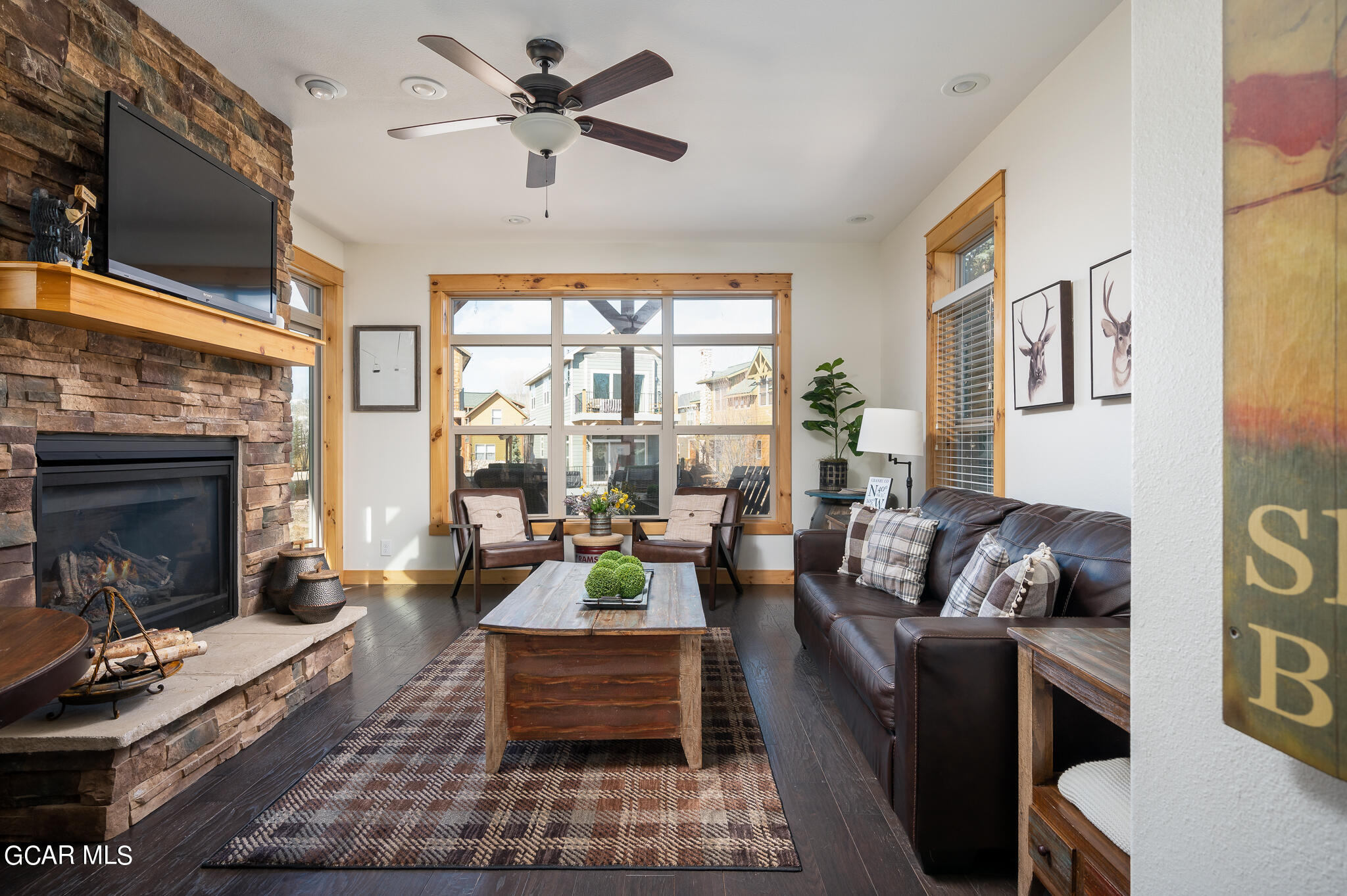 107 EDGEWATER Circle