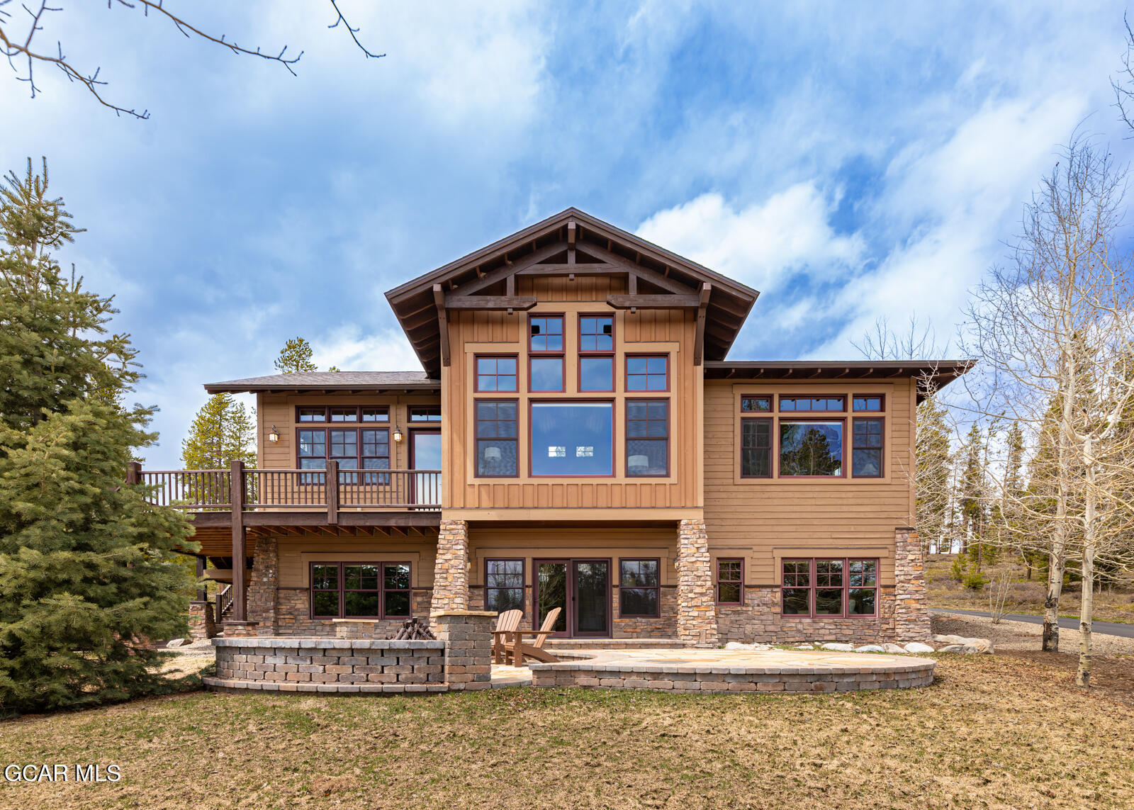 40 Golf Course Circle