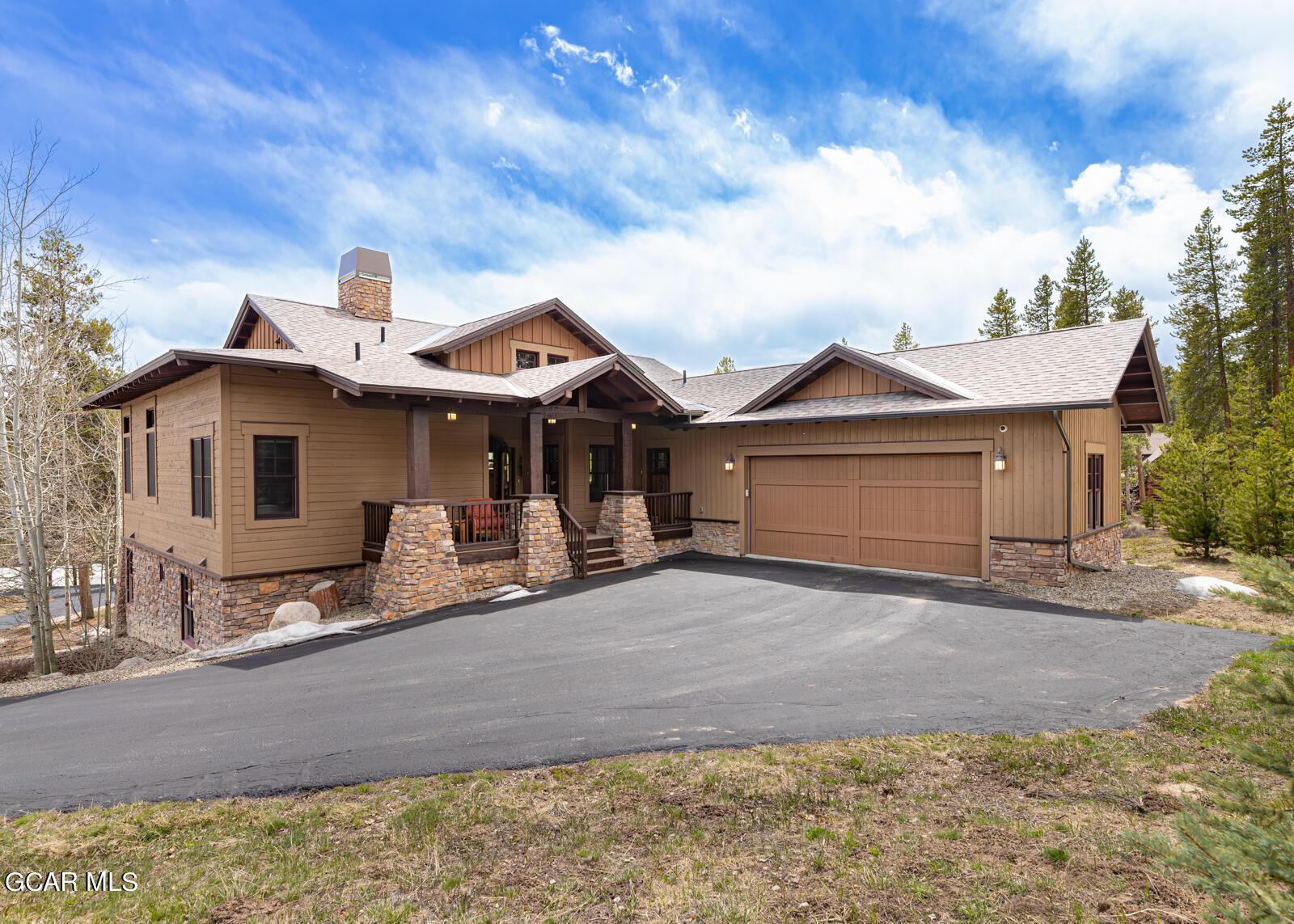 40 Golf Course Circle