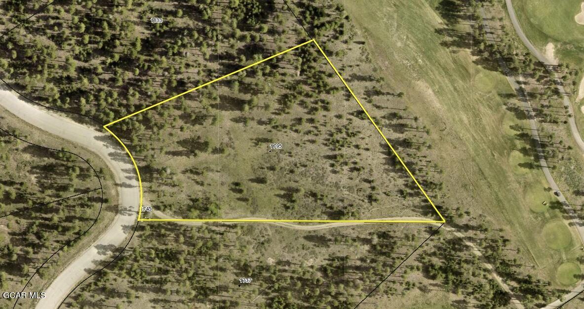 1795 Golf Course Circle