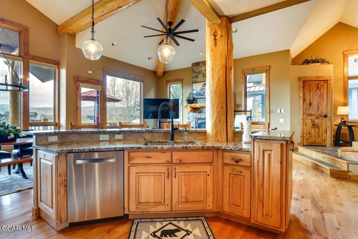 1461 WILDHORSE Circle