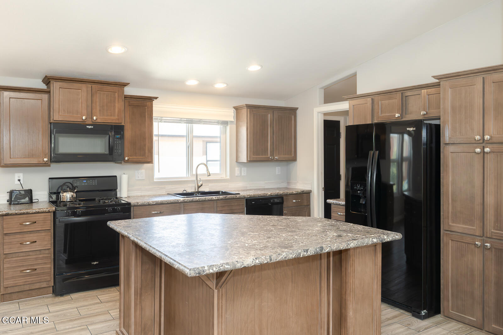 551 Summit Trail 157