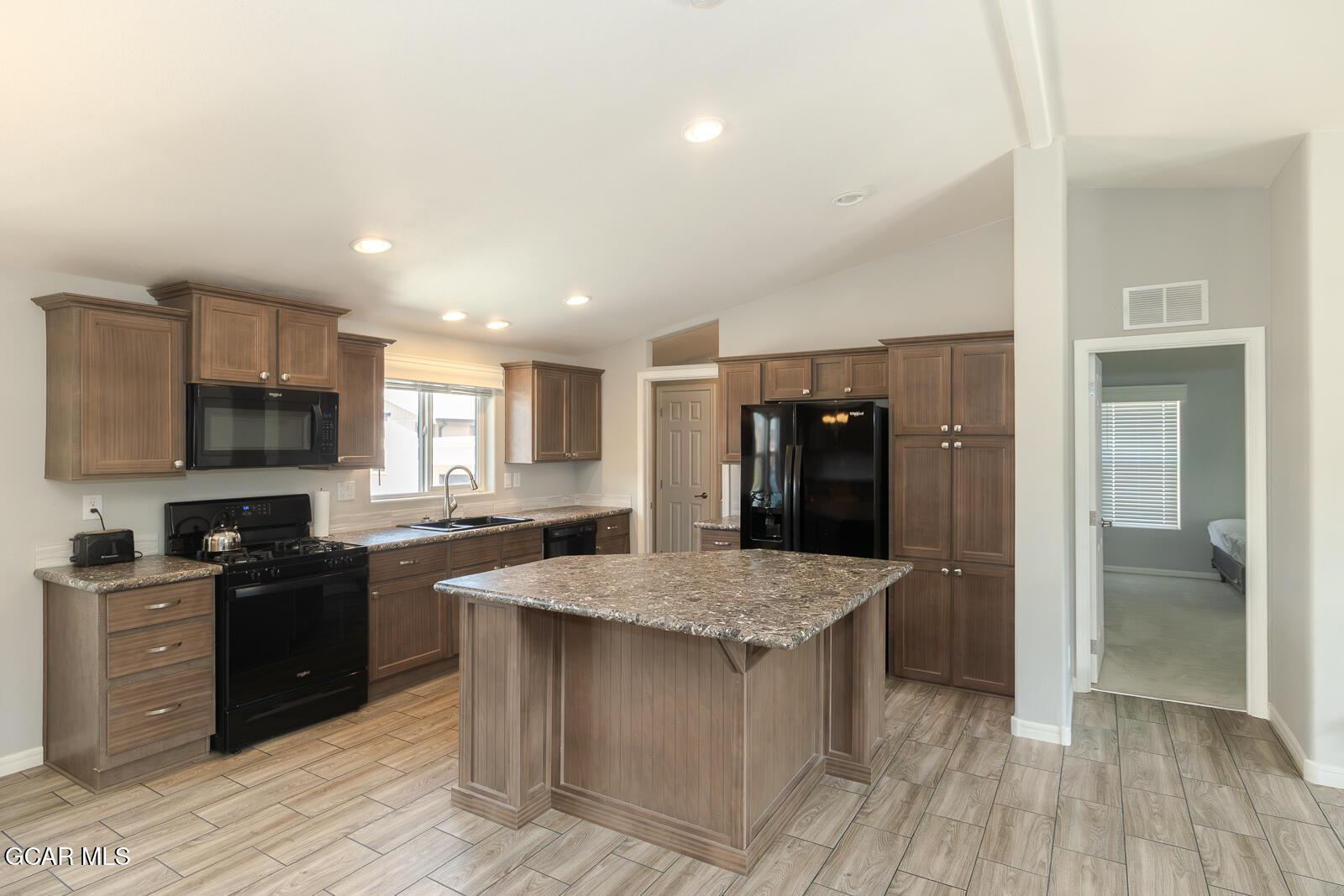 551 Summit Trail 157