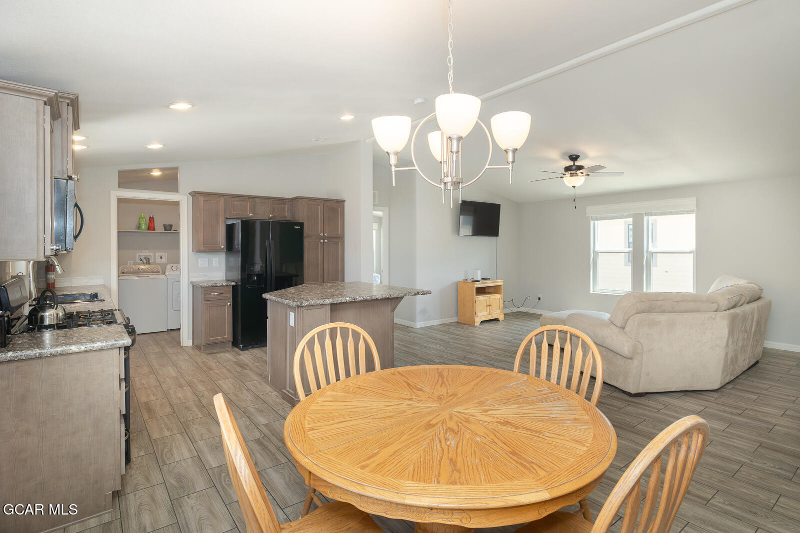 551 Summit Trail 157