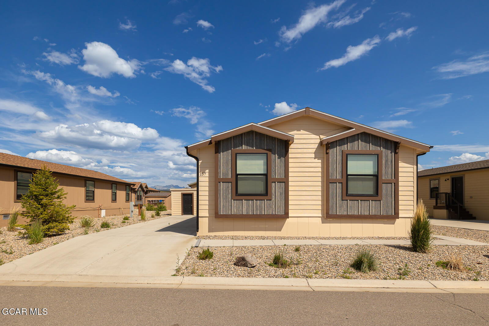 551 Summit Trail 157