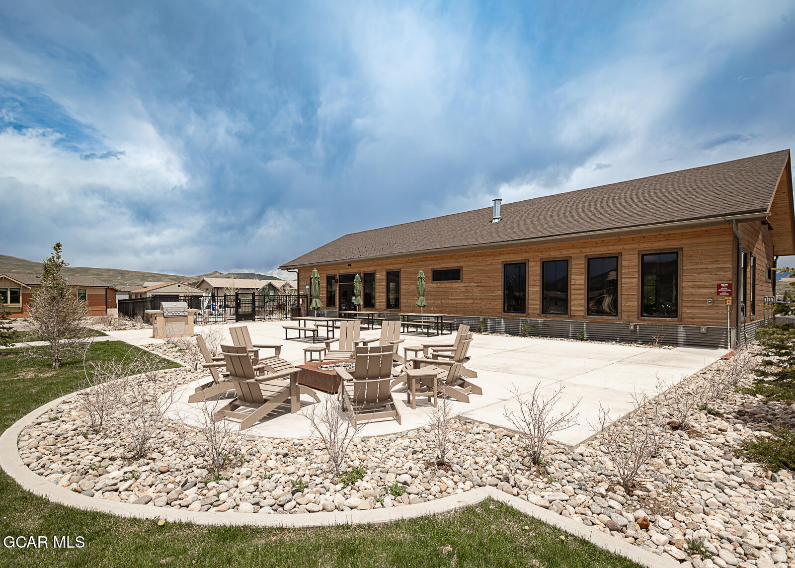 551 Summit Trail 157