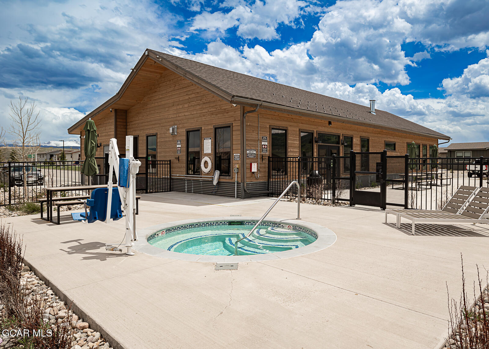 551 Summit Trail 157