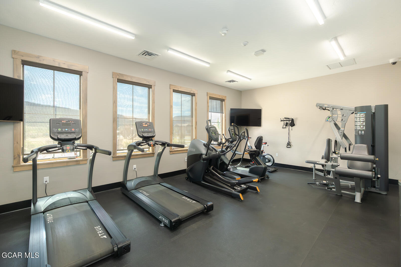 551 Summit Trail 157