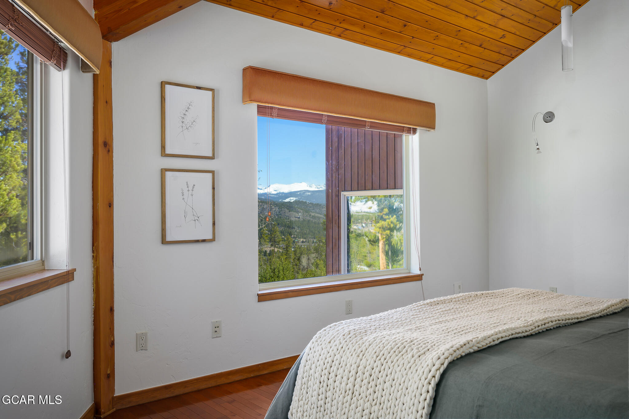 2940 Golf Course Circle