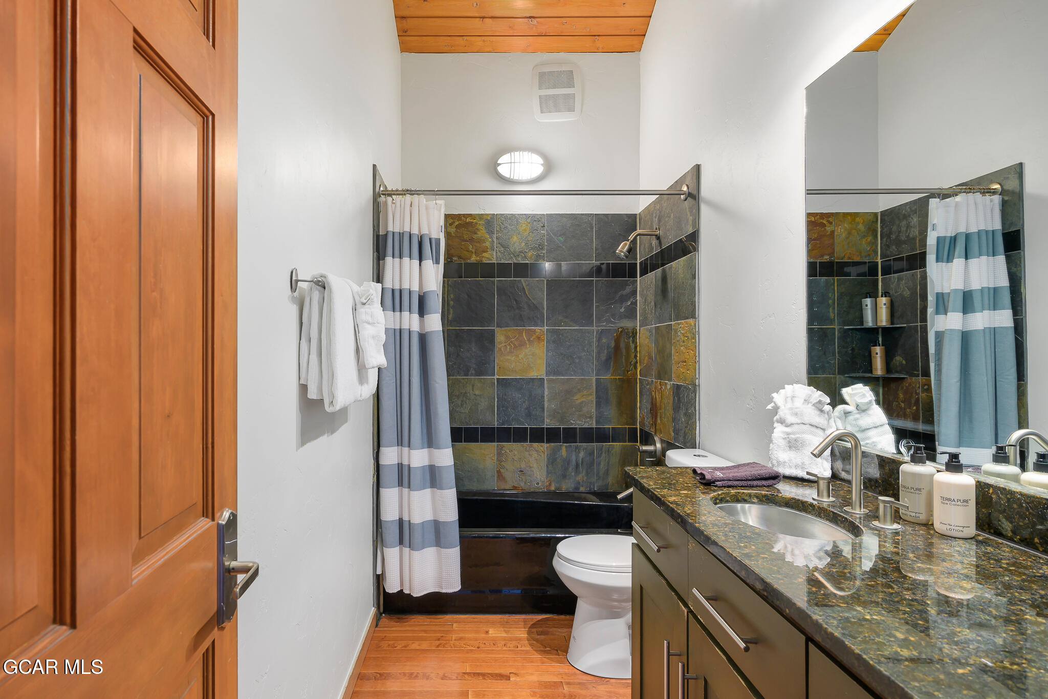 2940 Golf Course Circle