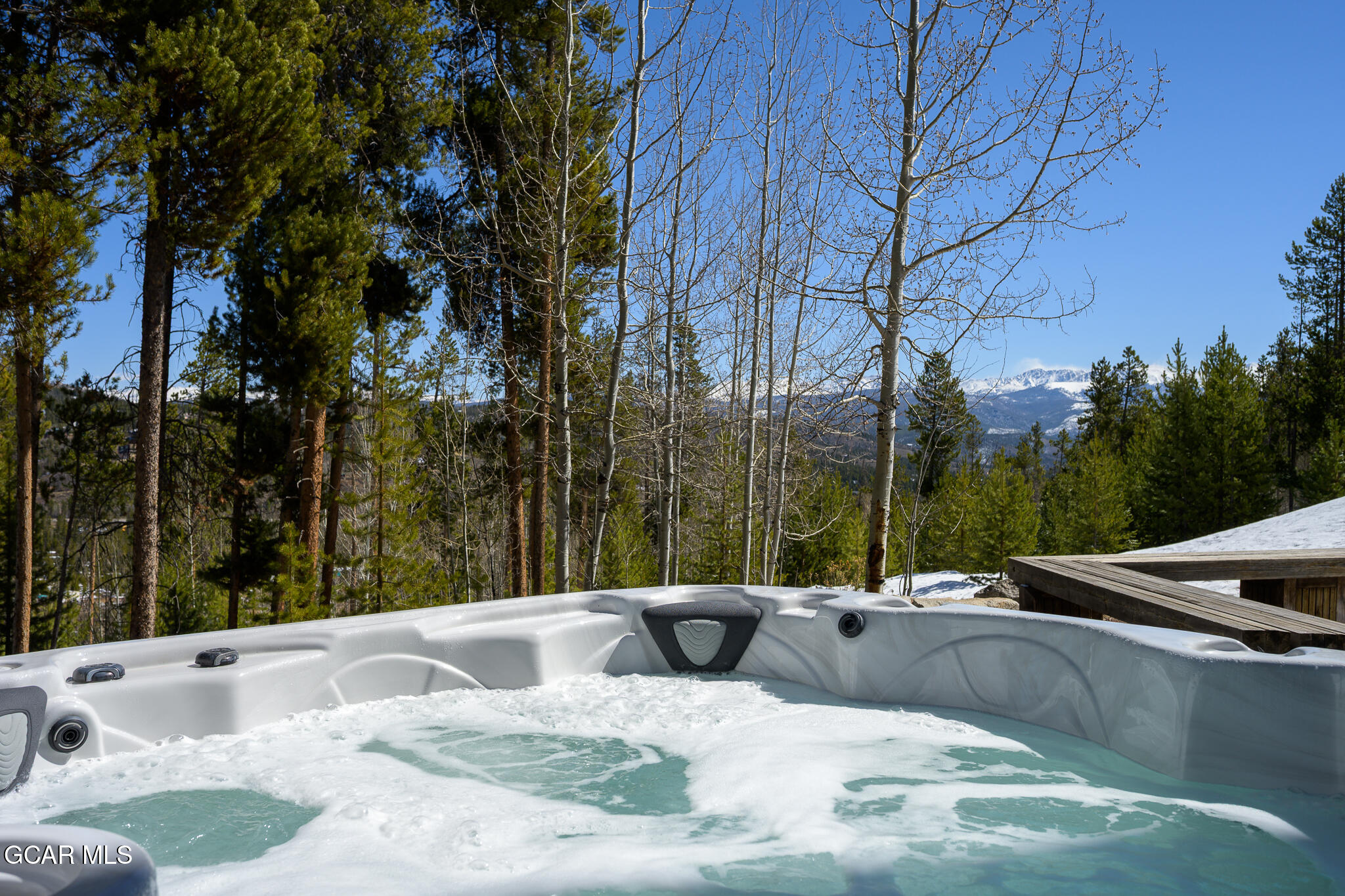 2940 Golf Course Circle