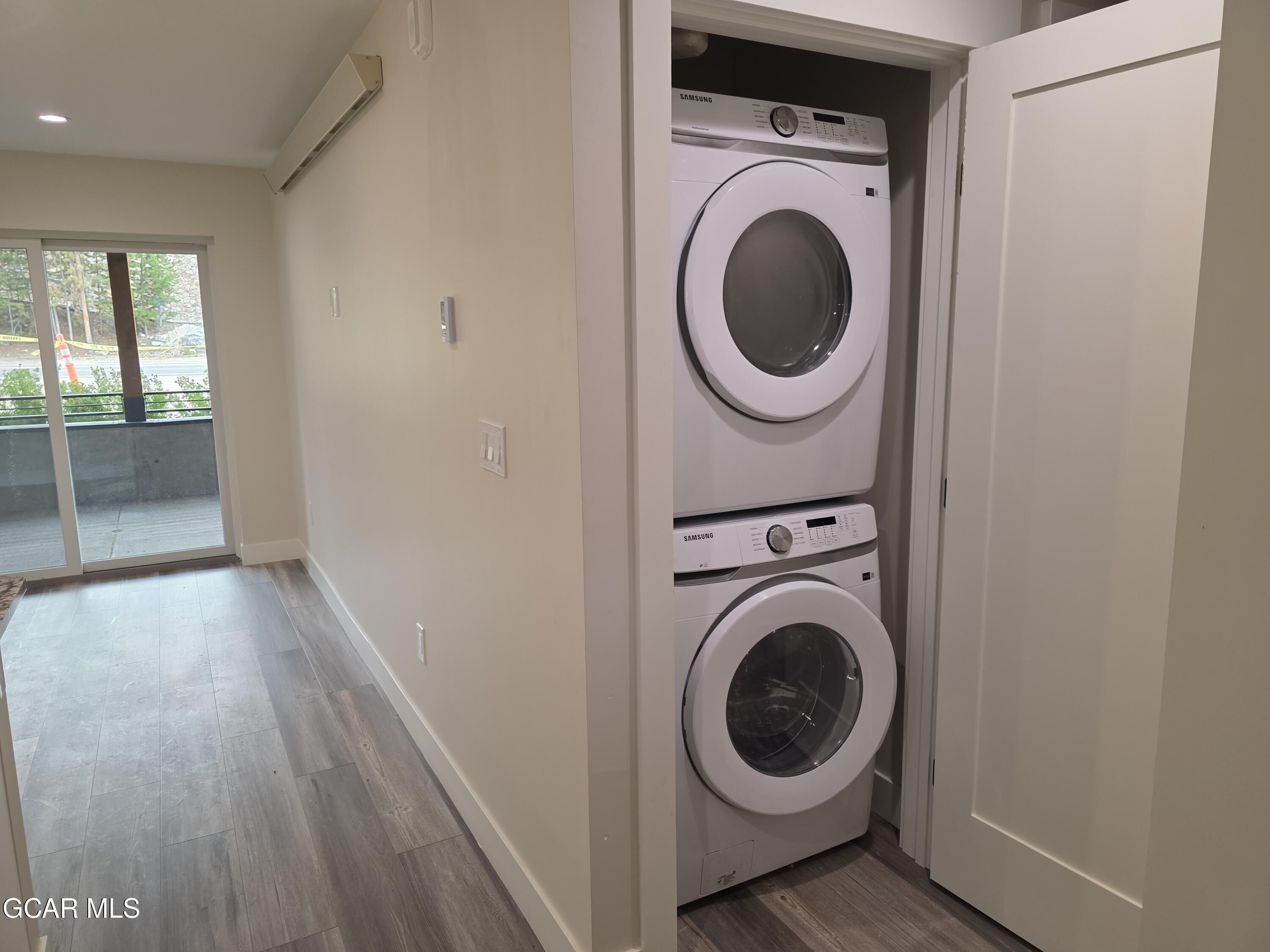 505 GRAND Avenue 103