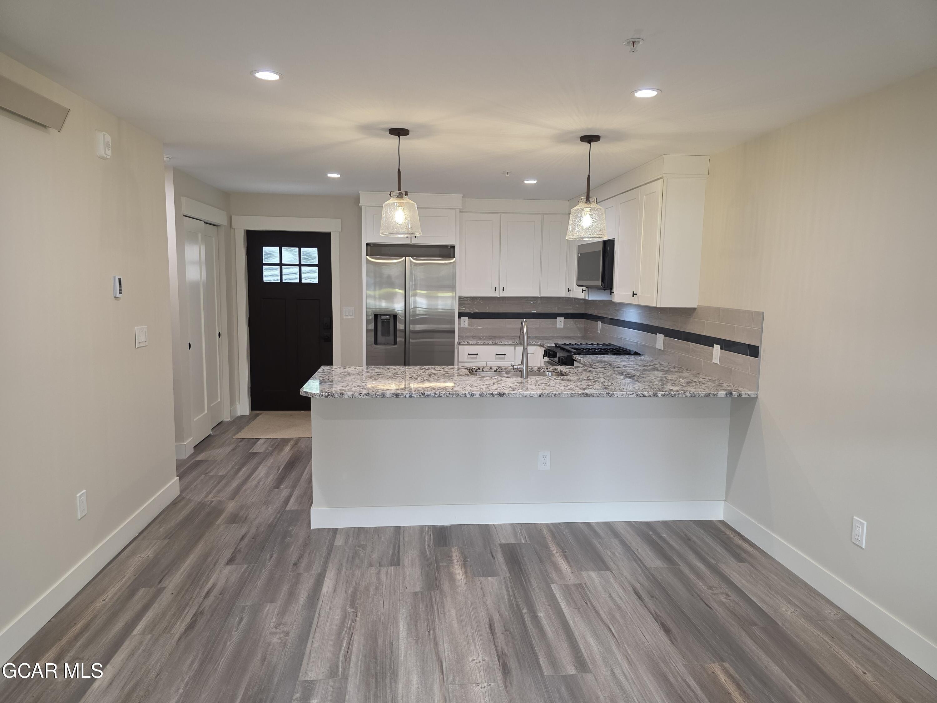 505 GRAND Avenue 103