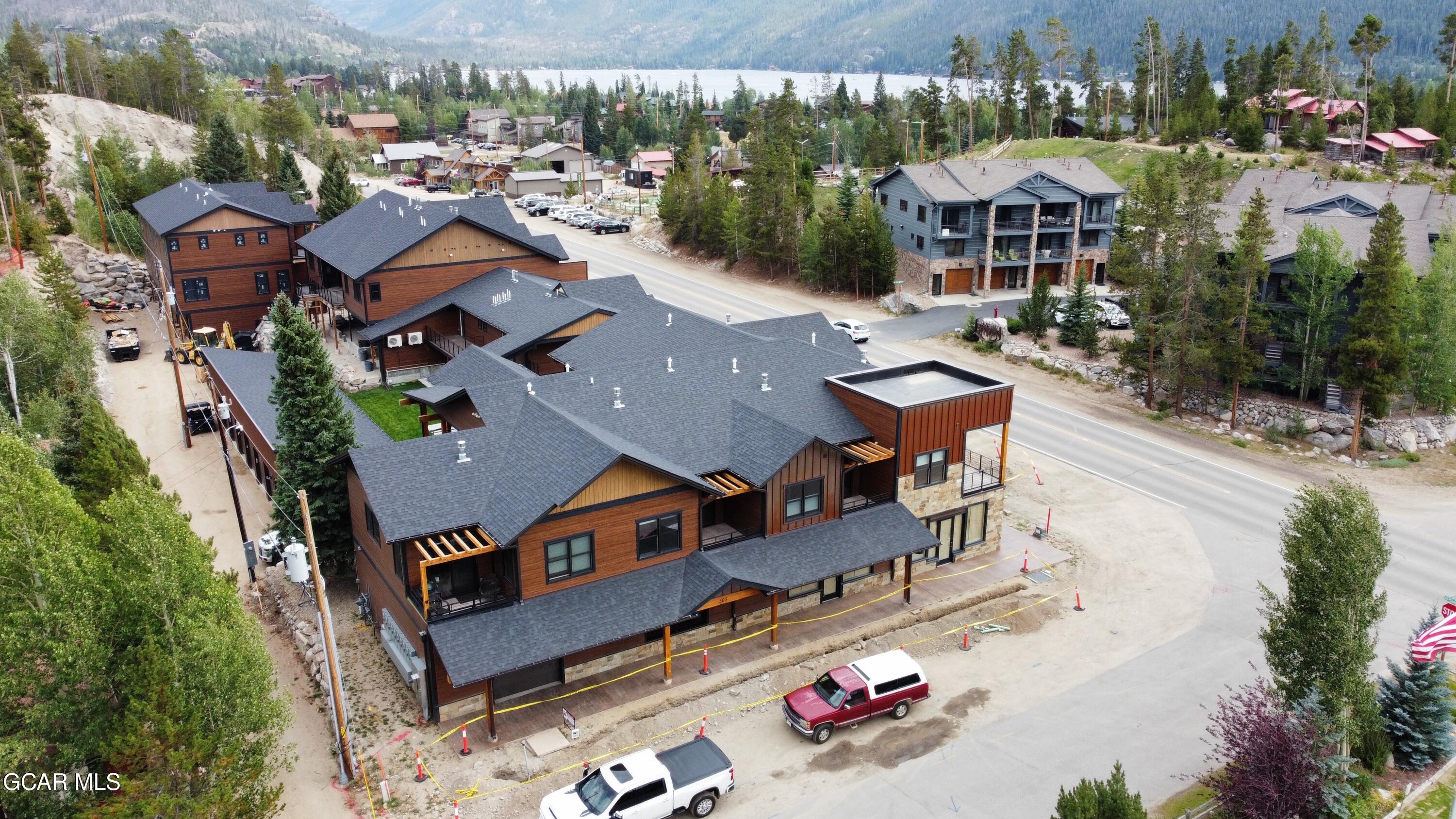 505 GRAND Avenue 202