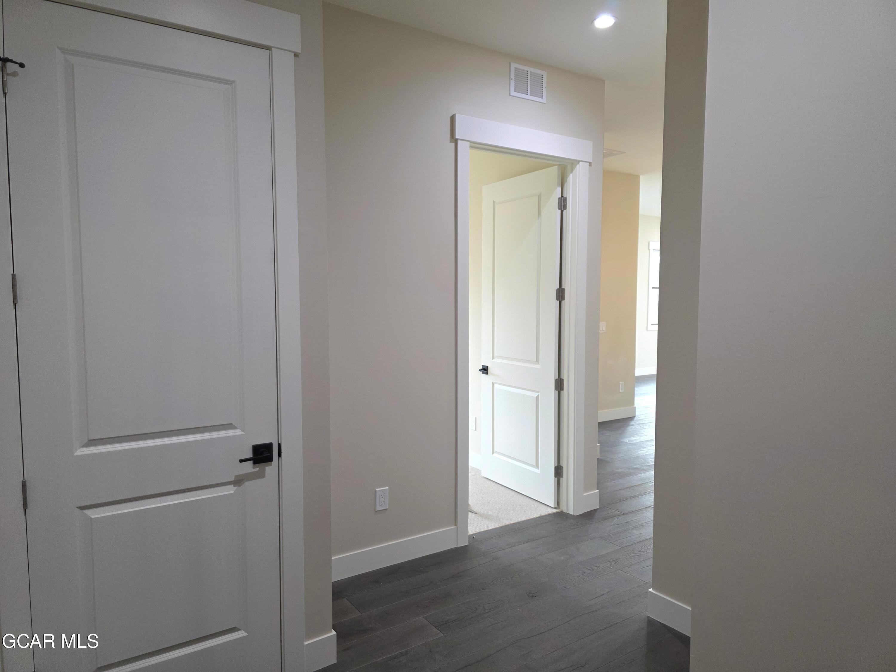 505 GRAND Avenue 202