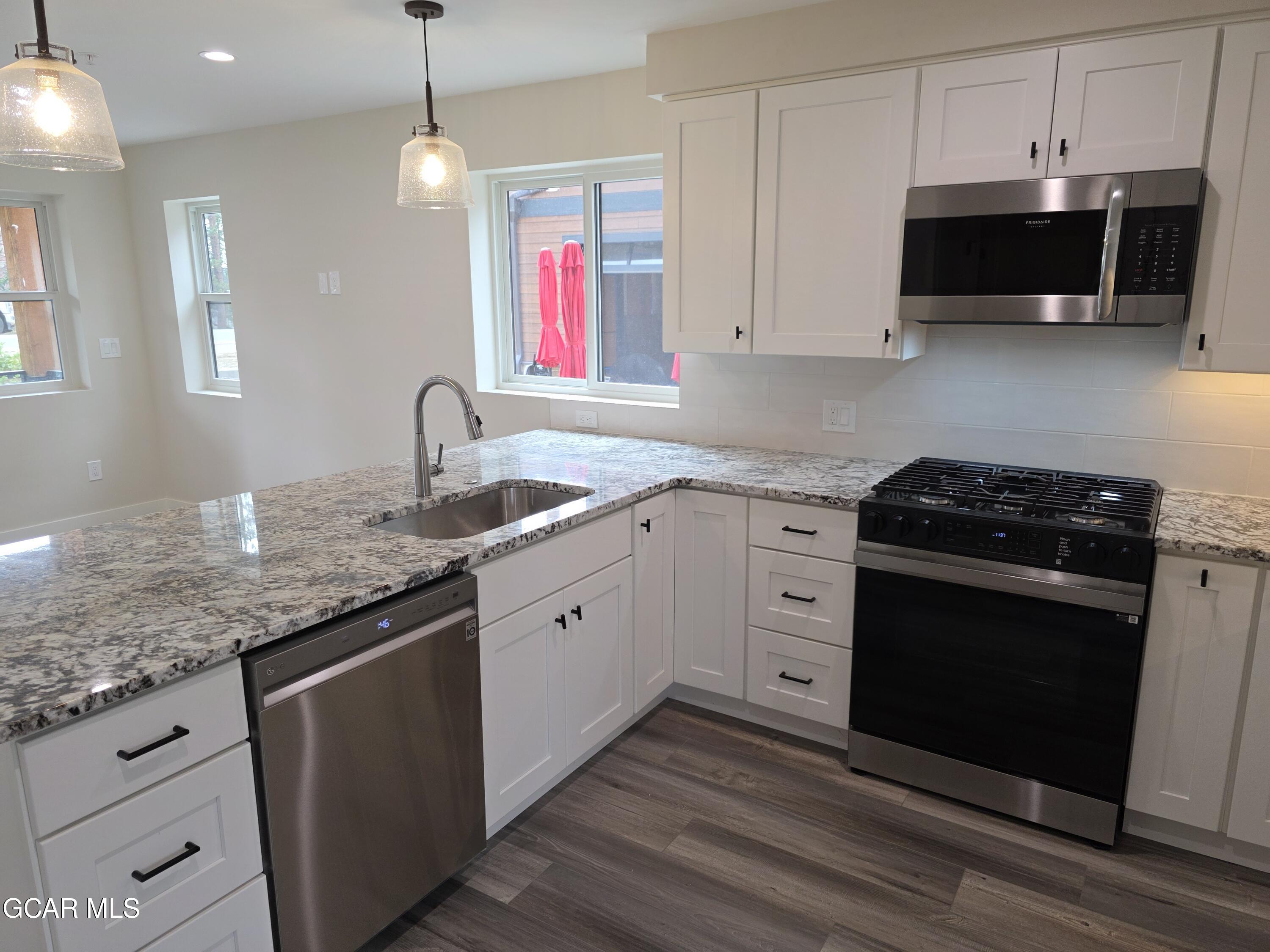 505 GRAND Avenue 102