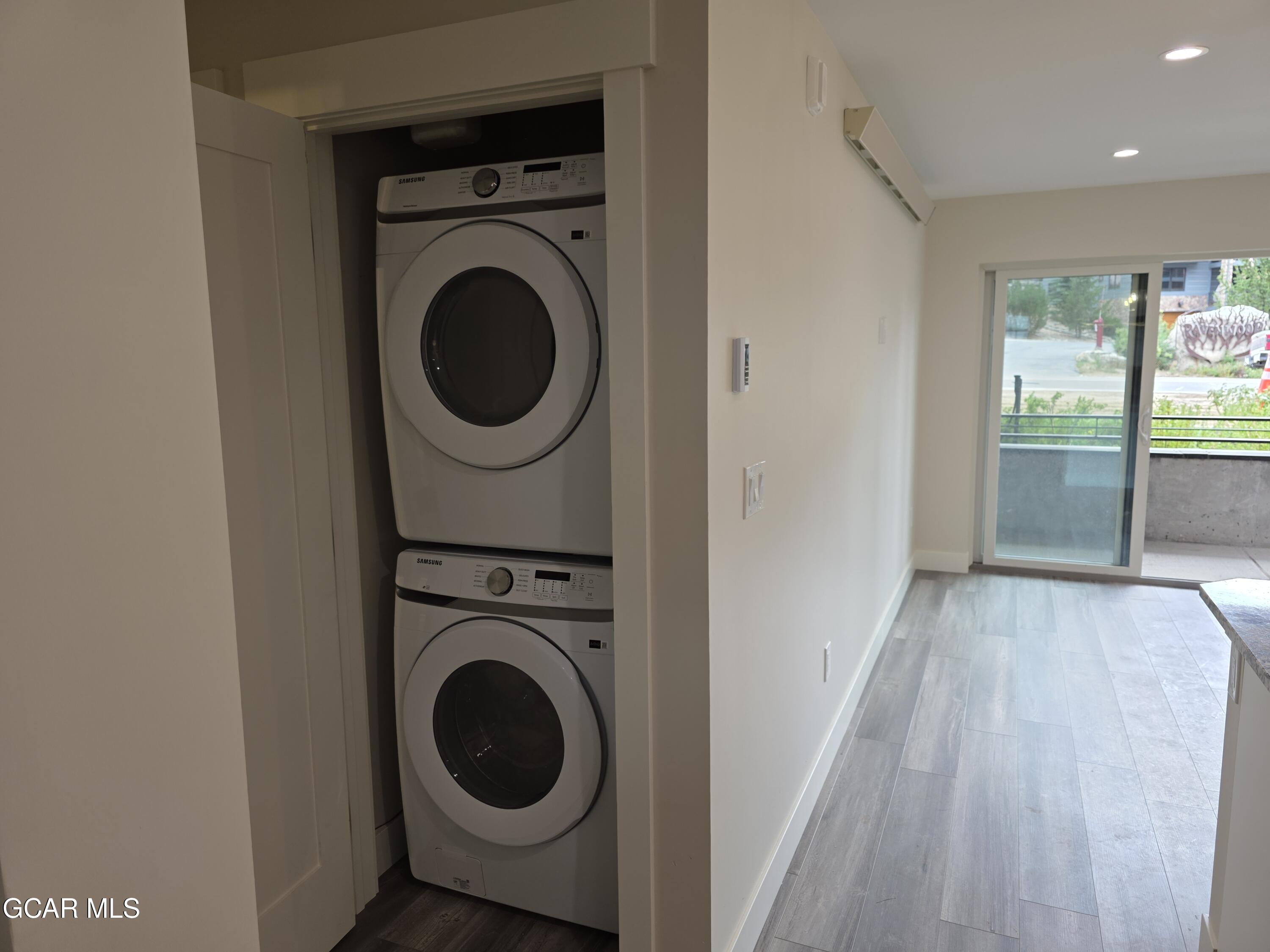 505 GRAND Avenue 102