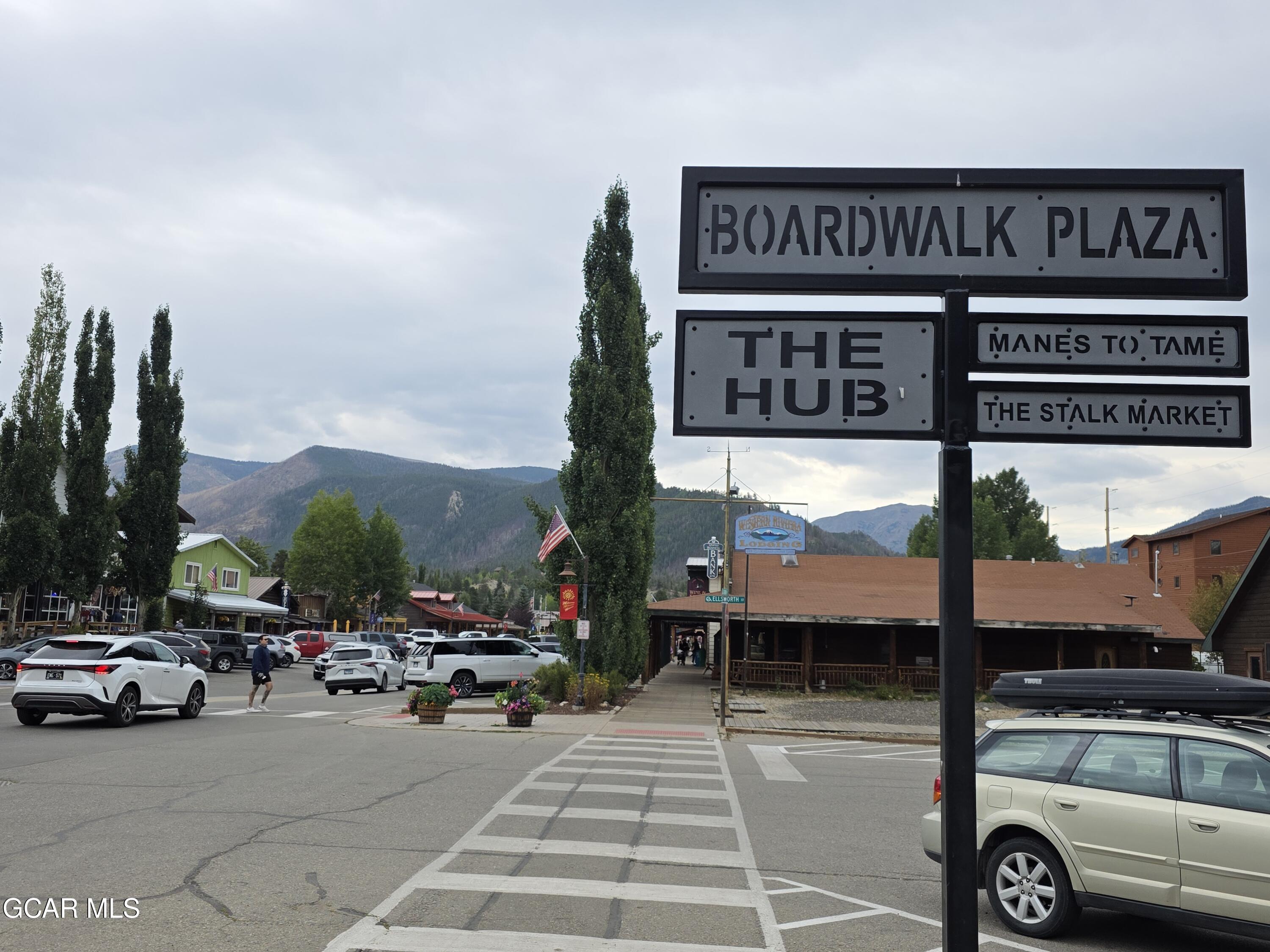 828 GRAND Avenue 208