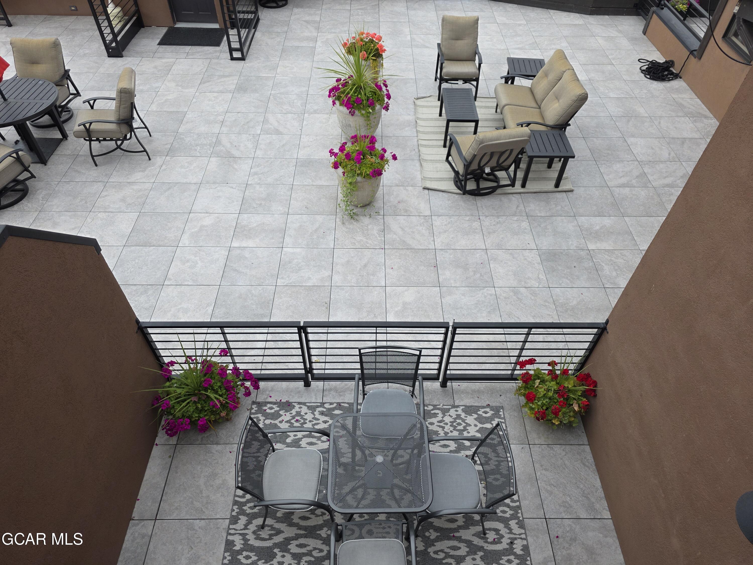 828 GRAND Avenue 208