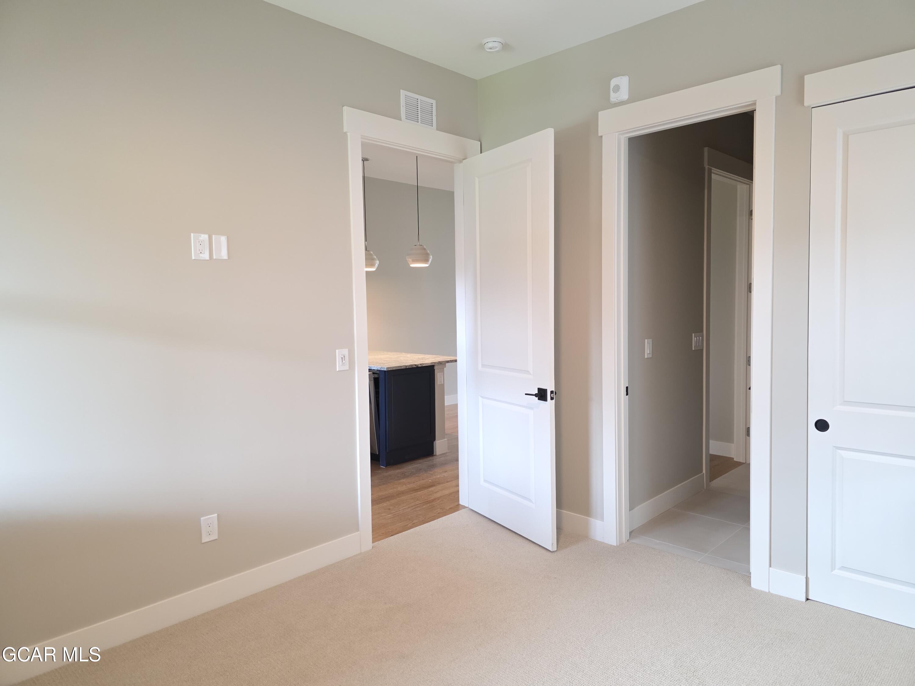 505 GRAND Avenue 204