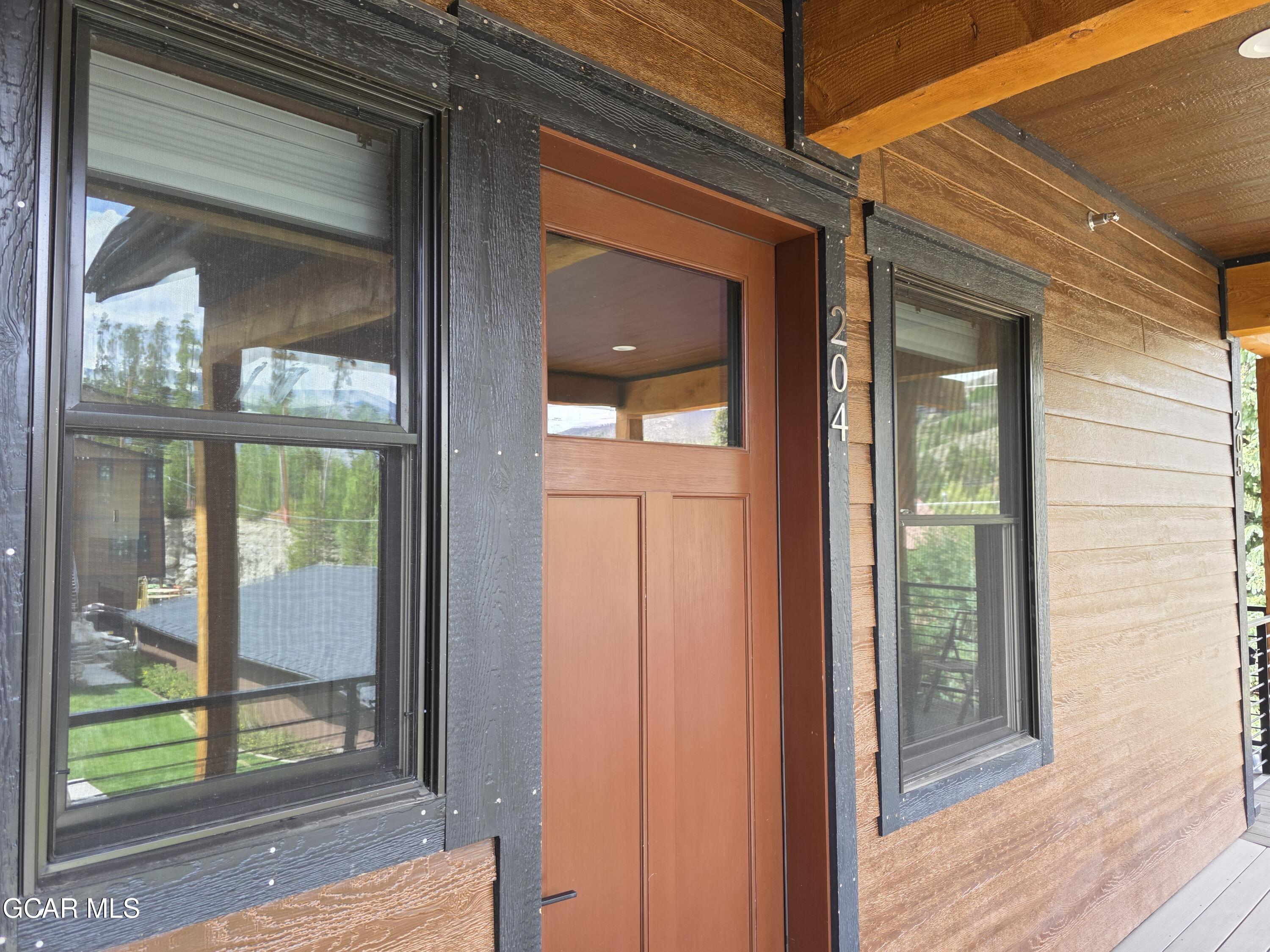 505 GRAND Avenue 204