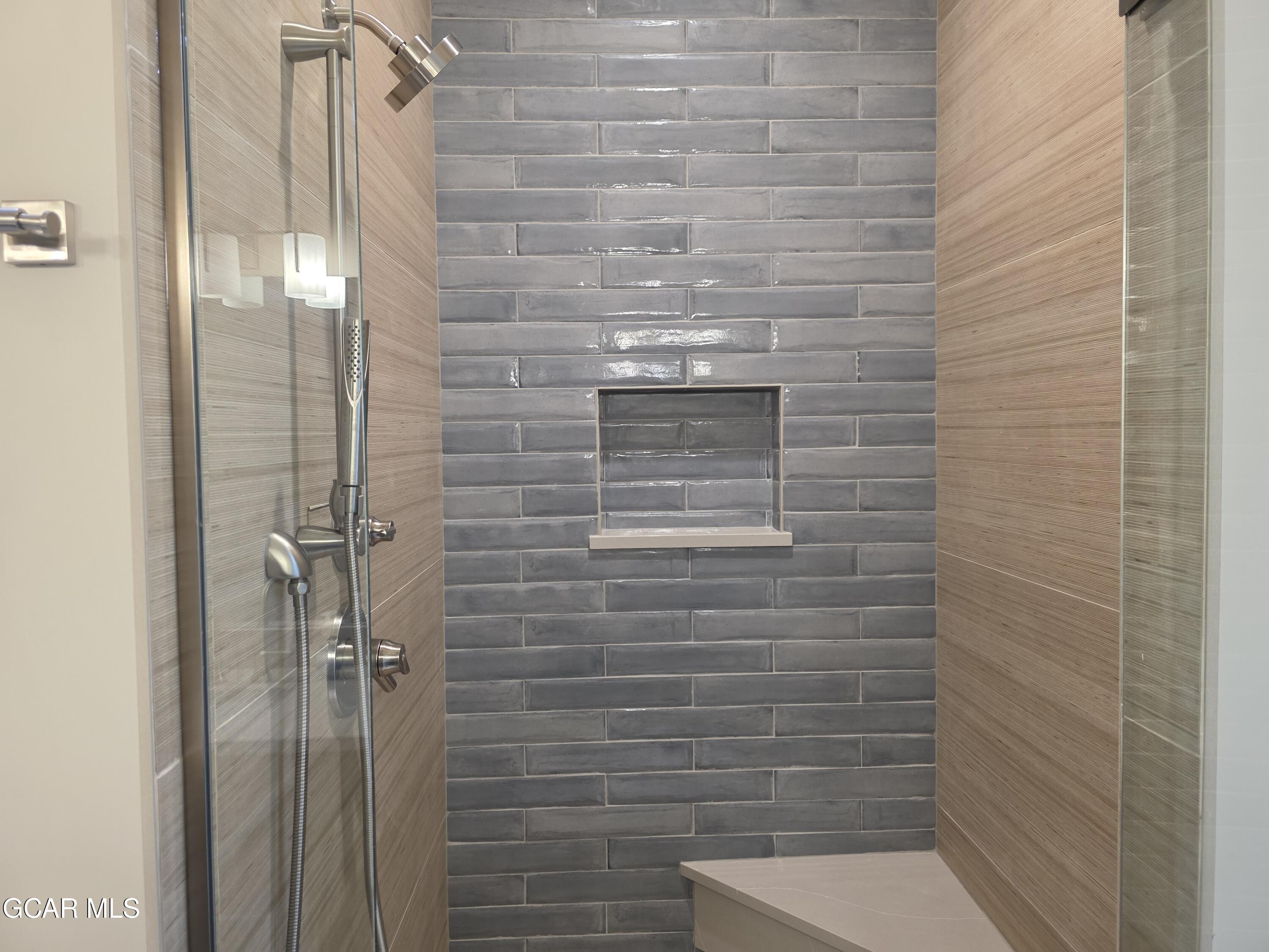 505 GRAND Avenue 204