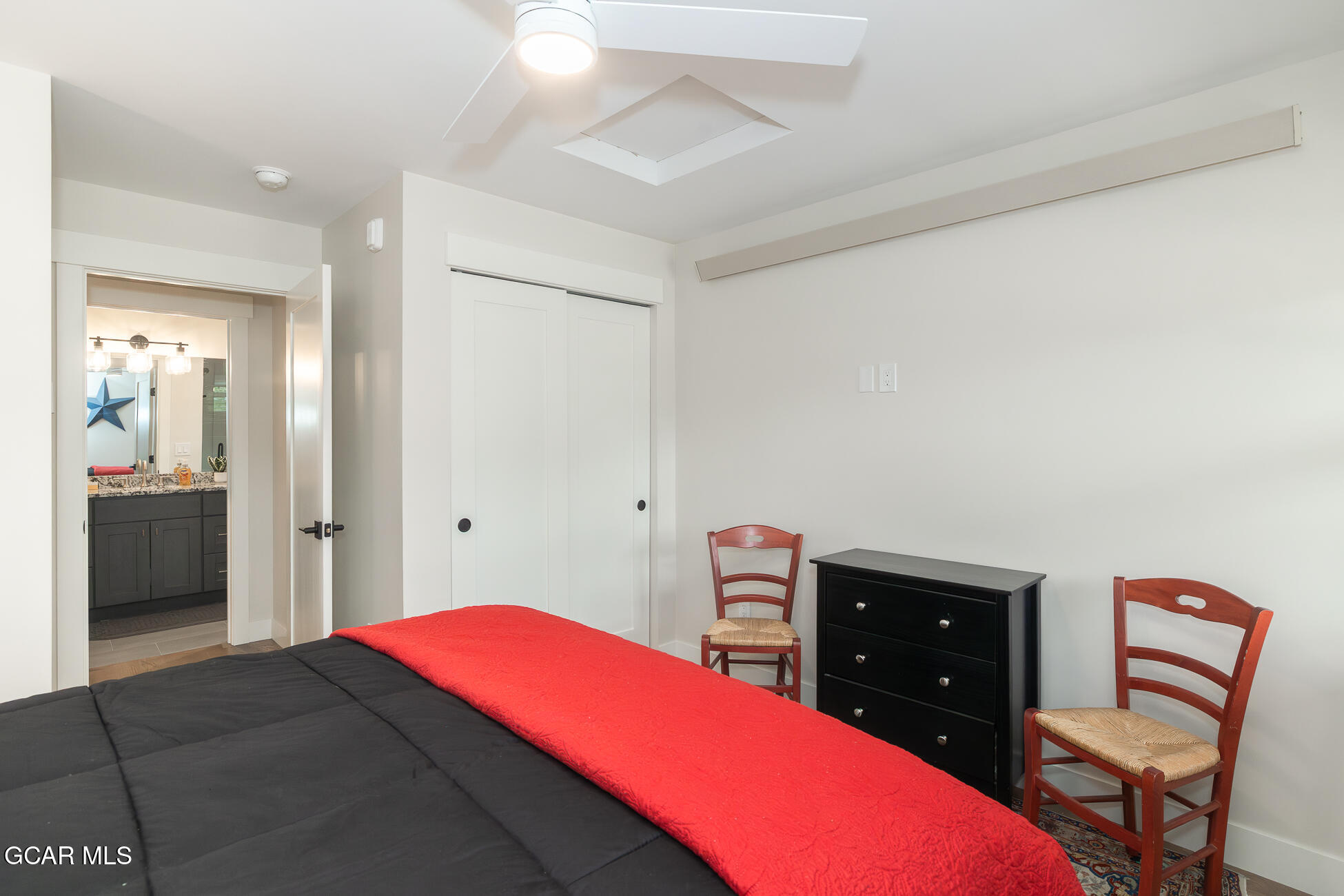 505 GRAND Avenue 206