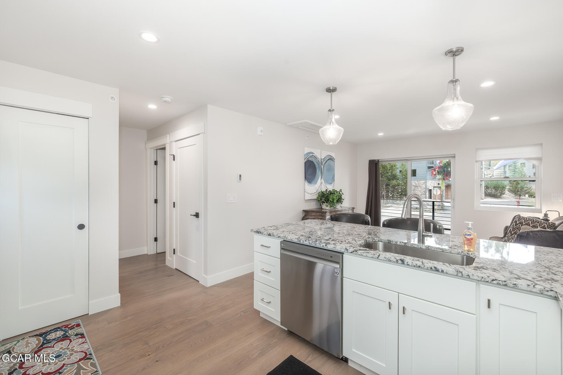 505 GRAND Avenue 206