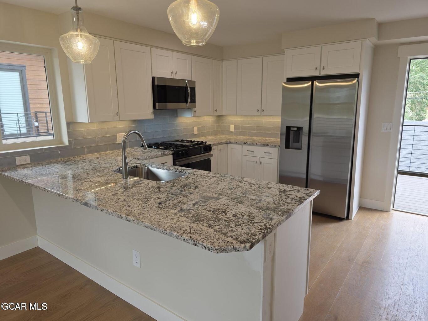 505 GRAND Avenue 206