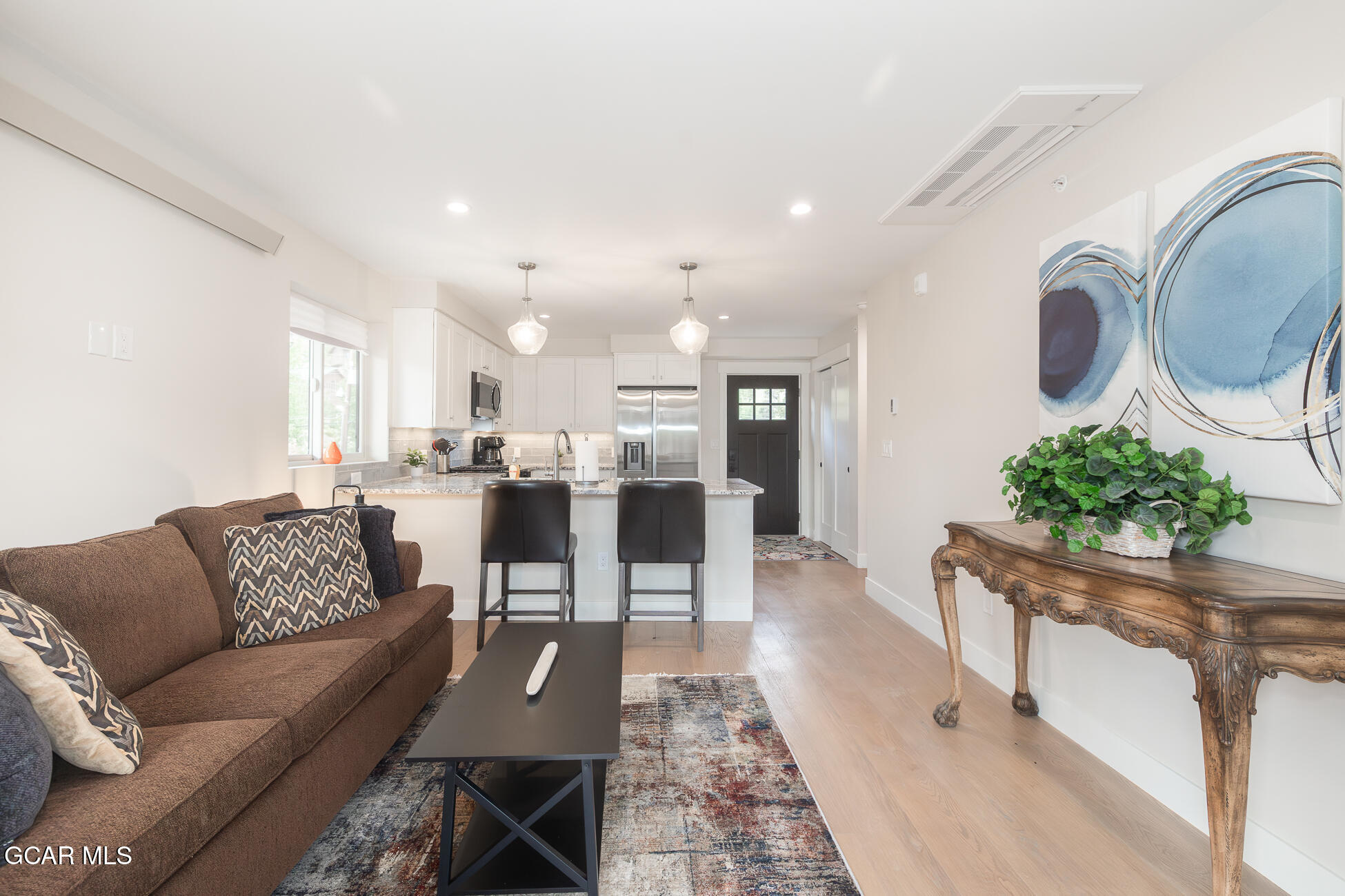 505 GRAND Avenue 206