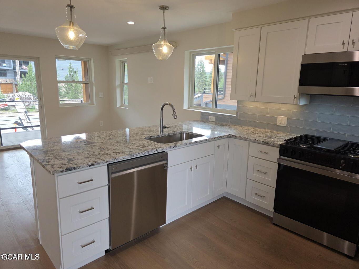 505 GRAND Avenue 206